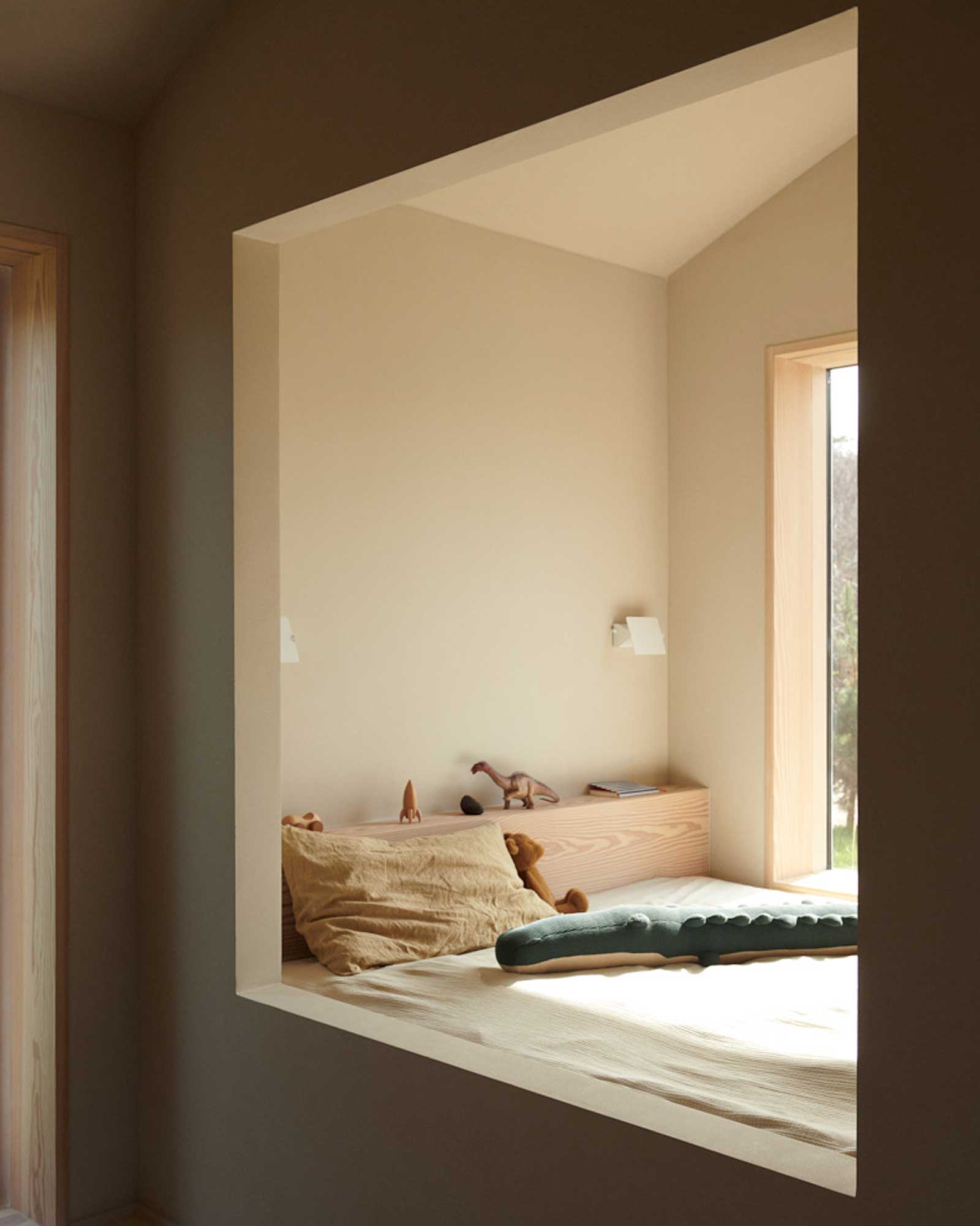 heatherhill-beach-house_beachhouse_seeland-denmark_interior-kids-bed.jpg