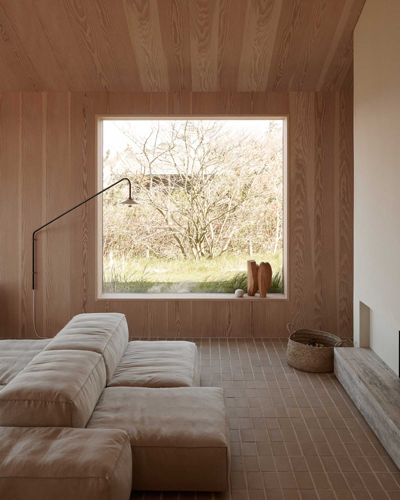 heatherhill-beach-house_beachhouse_seeland-denmark_interior-living-room.jpg