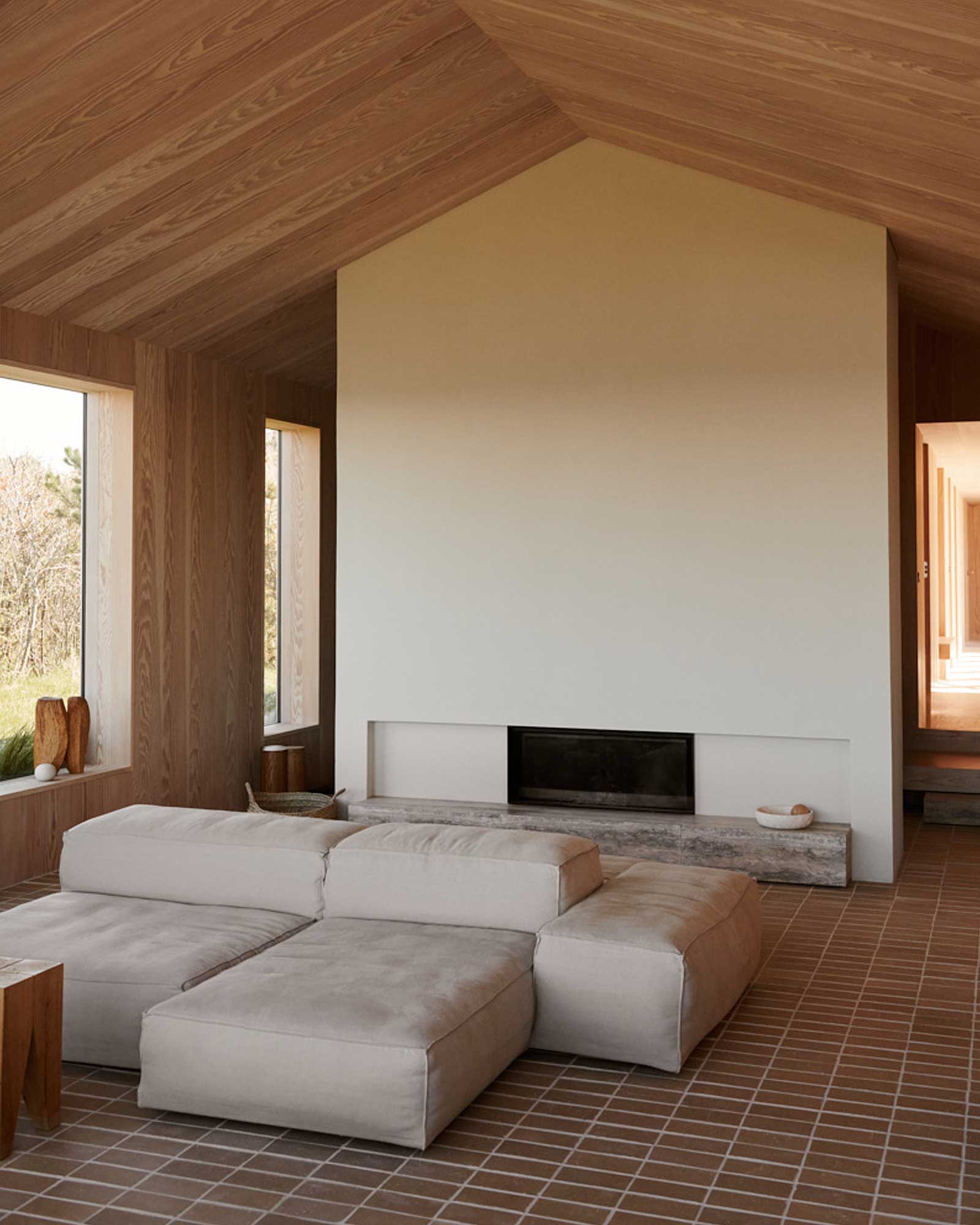 heatherhill-beach-house_beachhouse_seeland-denmark_interior-living-room-sofa.jpg