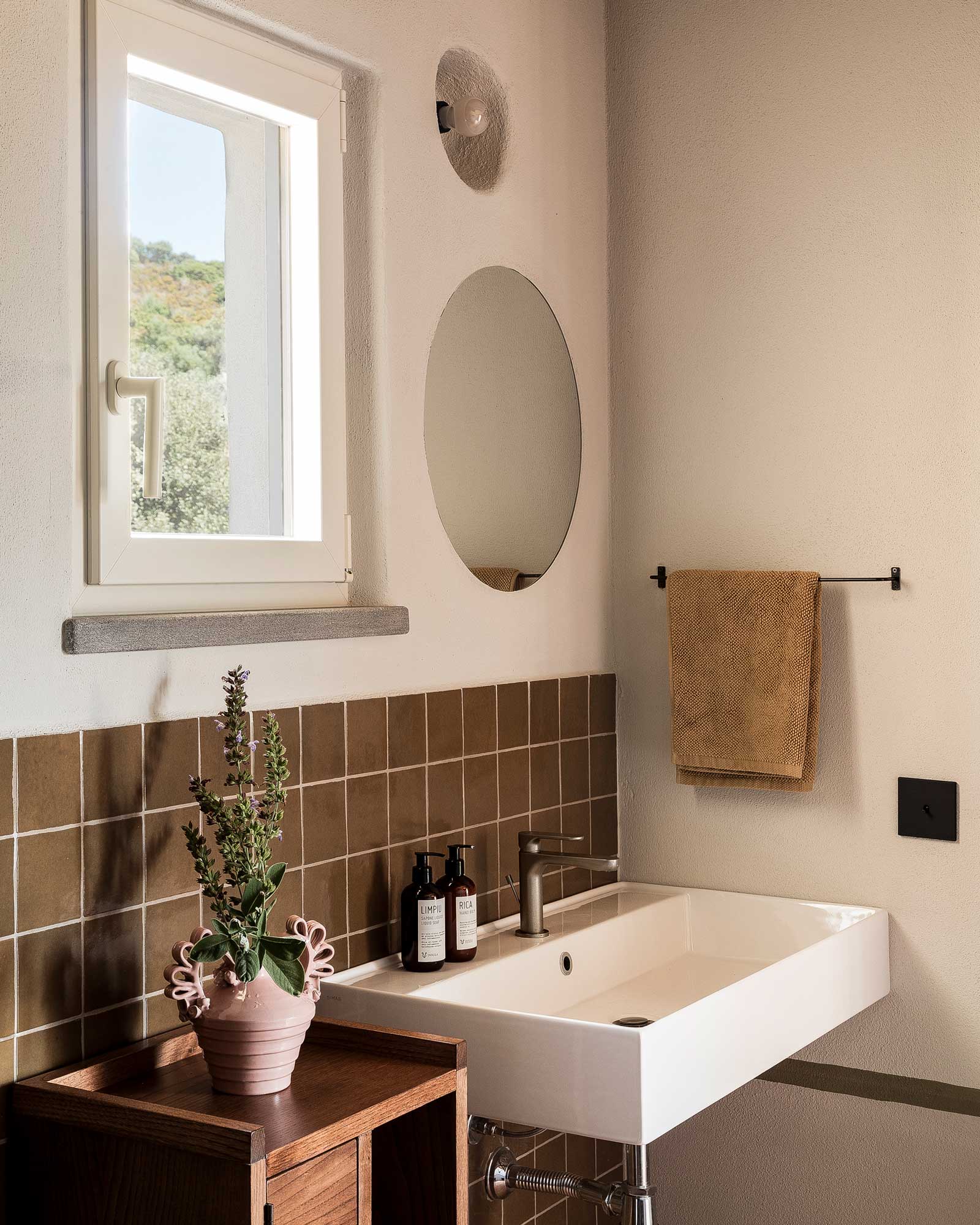 luxi-bia-casa-corte_house_sardegna-italy_interior-bathroom-design.jpg