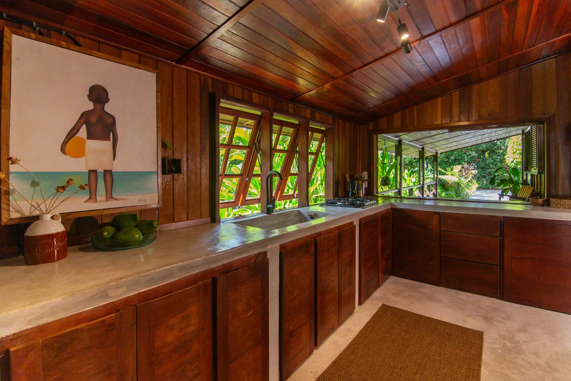 casa-madera_house_samana-dominican-republic_interior-kitchen-design.jpg