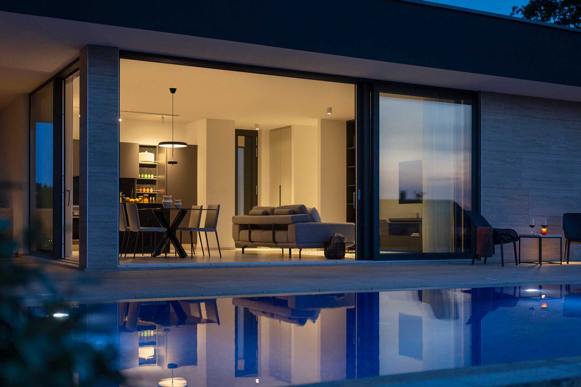 villa-themis_villa_veti-Petar-u-sumi-Croatia_exterior-night-detail.jpg