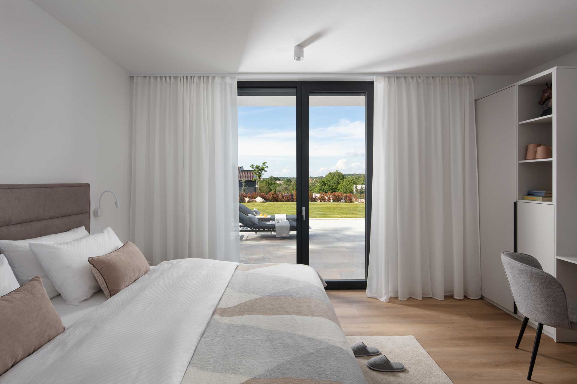 villa-themis_villa_veti-Petar-u-sumi-Croatia_interior-bedroom.jpg