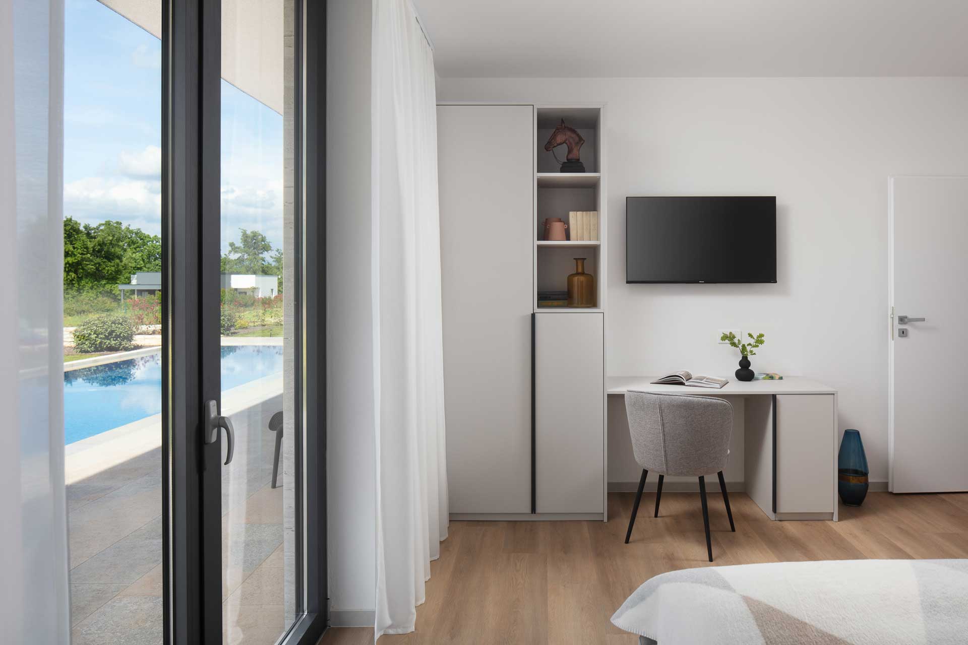 villa-themis_villa_veti-Petar-u-sumi-Croatia_interior-bedroom-design.jpg