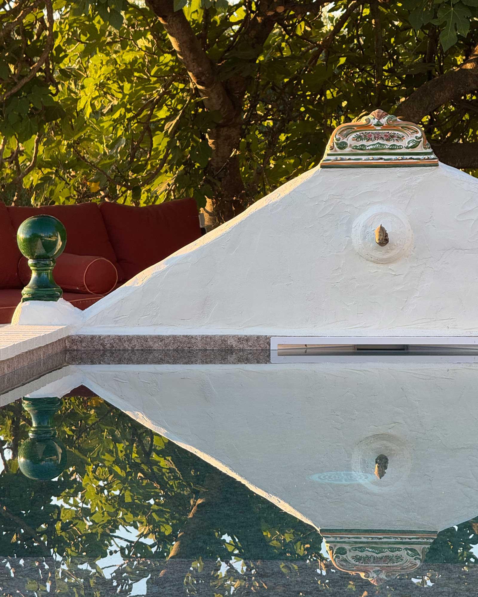 cortijo-la-sierrazuela_farmhouse_andalusia-spain_exterior-pool-detail.jpg