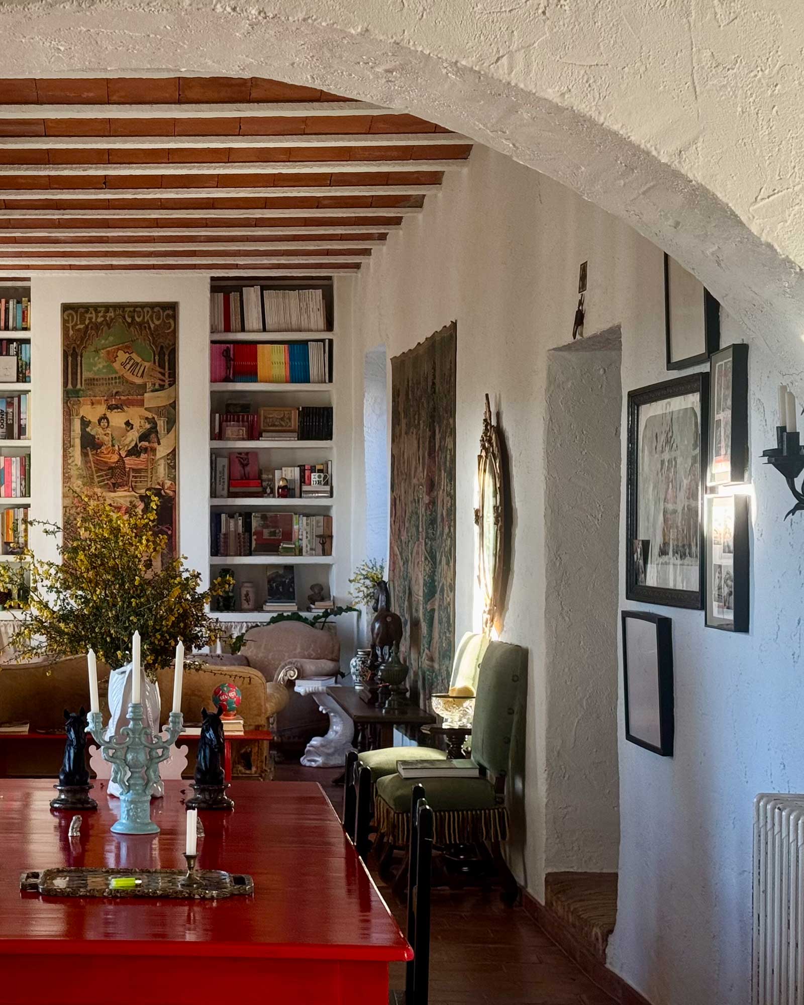 cortijo-la-sierrazuela_farmhouse_andalusia-spain_interior-living.jpg