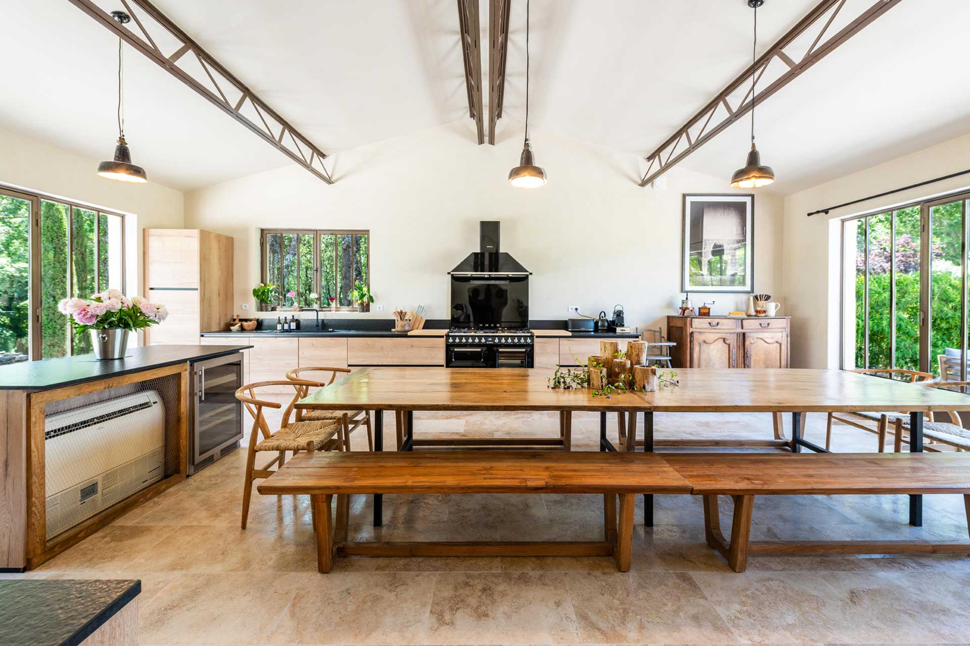 la-bastide-de-lorme_farmhouse_Louberon-Provence-France_interior-kitchen.jpg