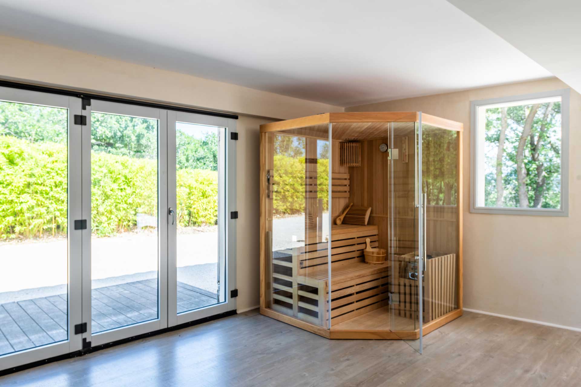 la-bastide-de-lorme_farmhouse_Louberon-Provence-France_interior-sauna.jpg