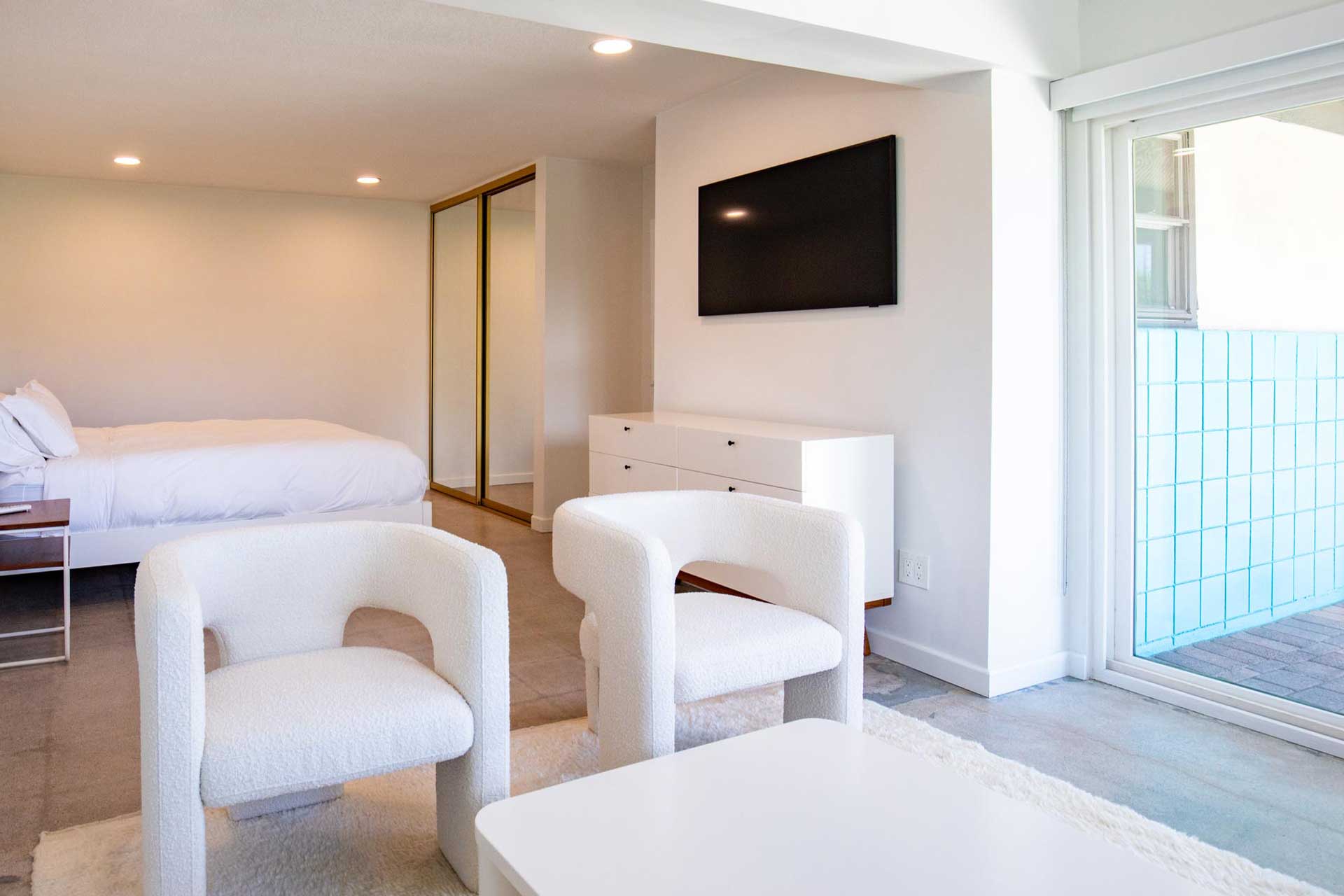 the-royal-singapore-palm-springs_house_california-usa_interior-bed-room-design.jpg