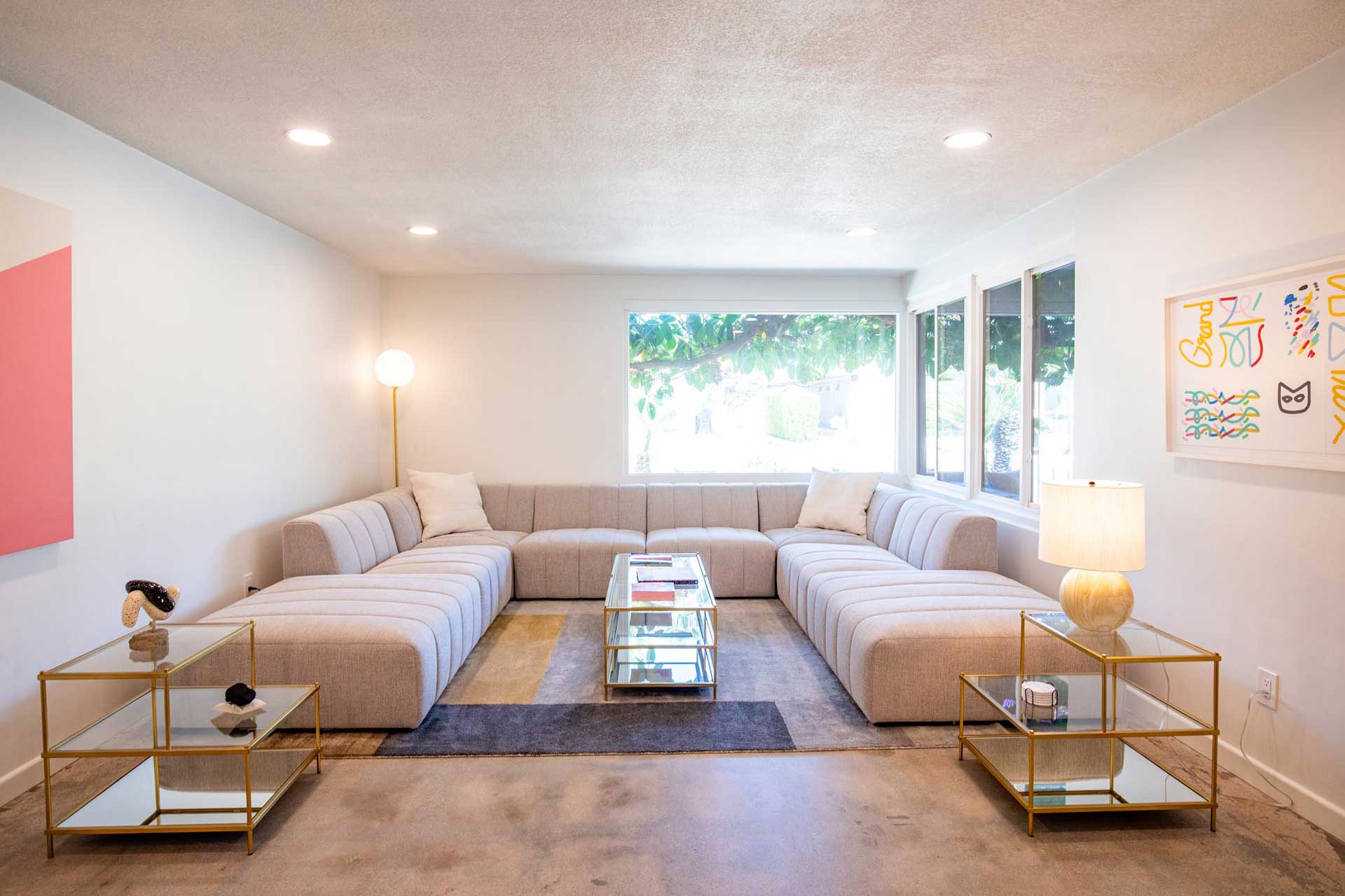 the-royal-singapore-palm-springs_house_california-usa_interior-sofa.jpg
