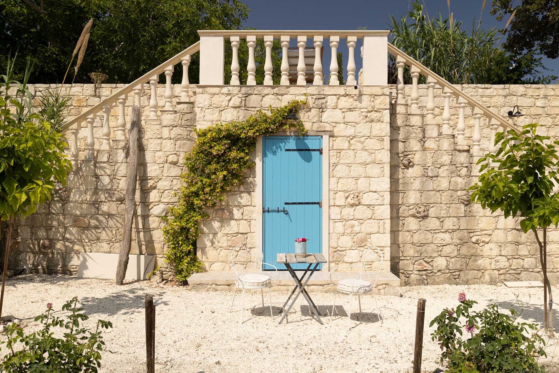 thea-estate_villa_paphos-cyprus-exterior-door.jpg
