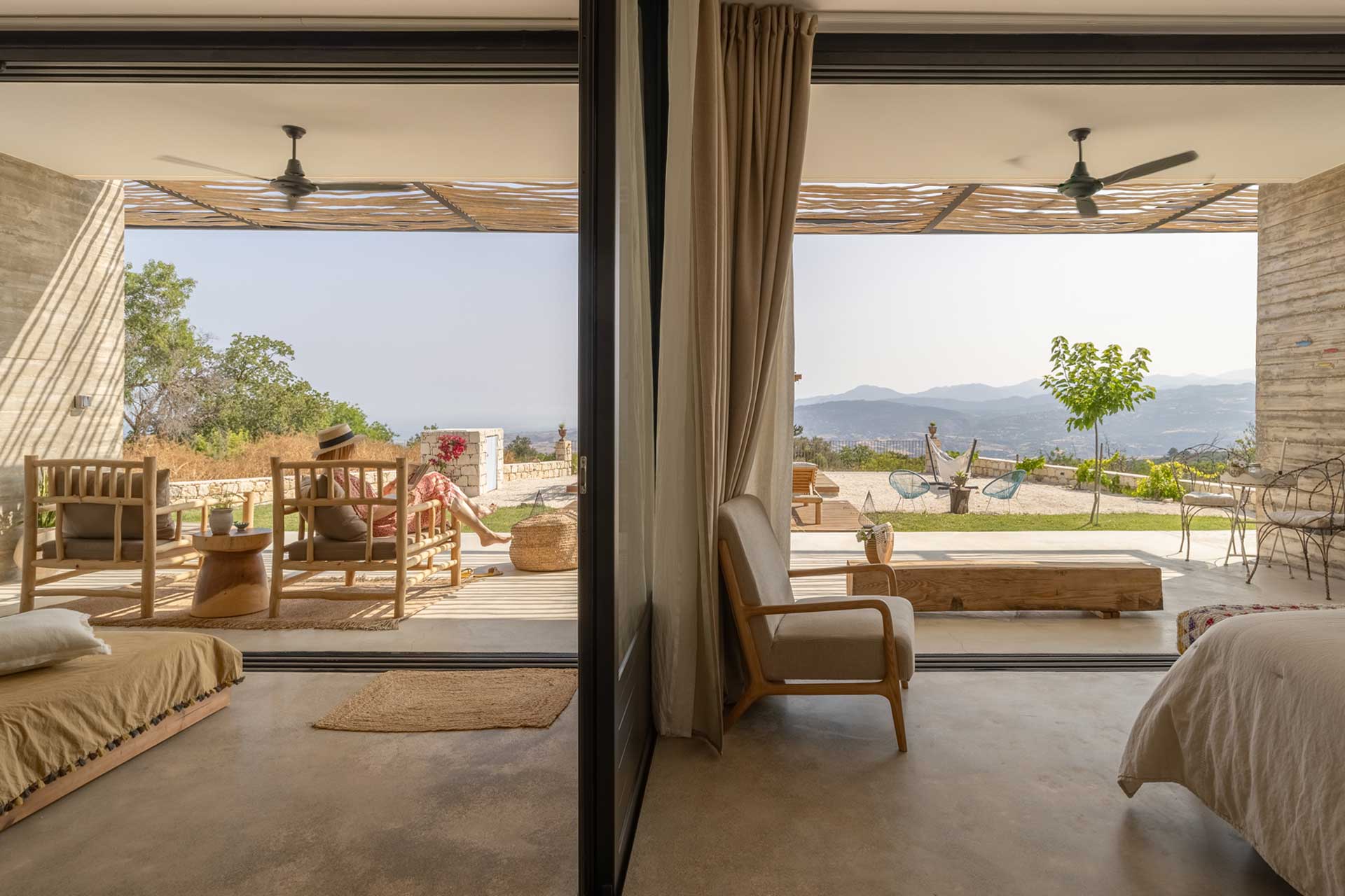 thea-estate_villa_paphos-cyprus_interior.jpg