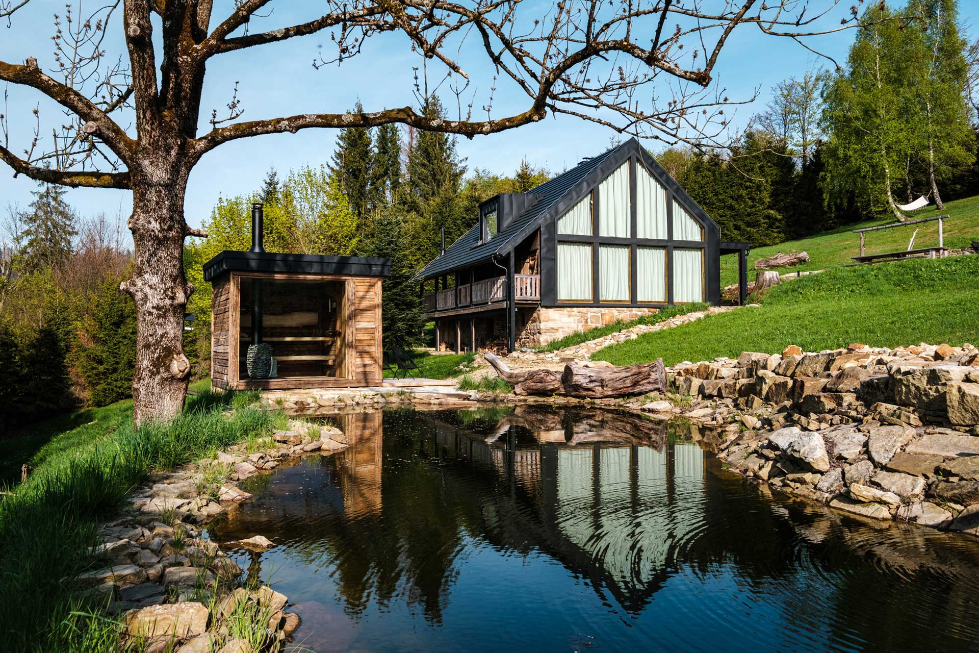 chata-pytlorka_house_navsi-czech-republic_exterior-design.jpg