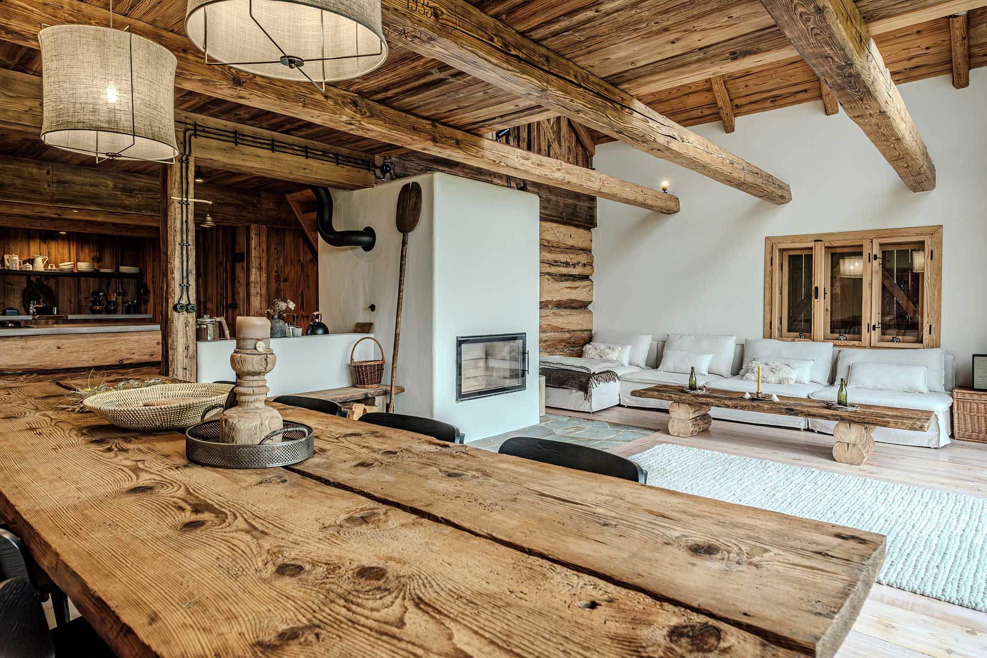 chata-pytlorka_house_navsi-czech-republic_interior-space.jpg
