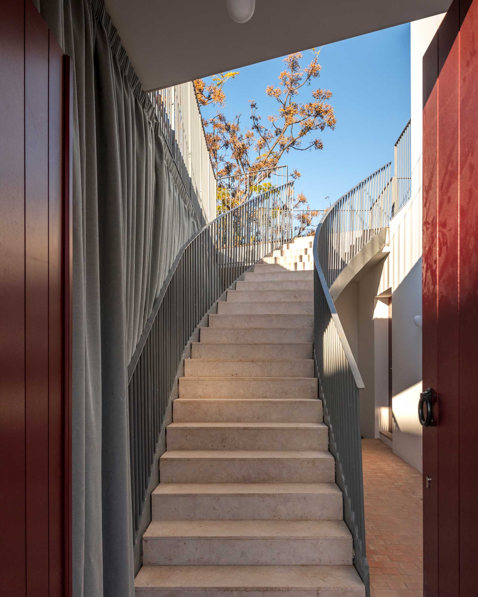 dona-ana-house_house_faro-portugal_exterior-stairs.jpg