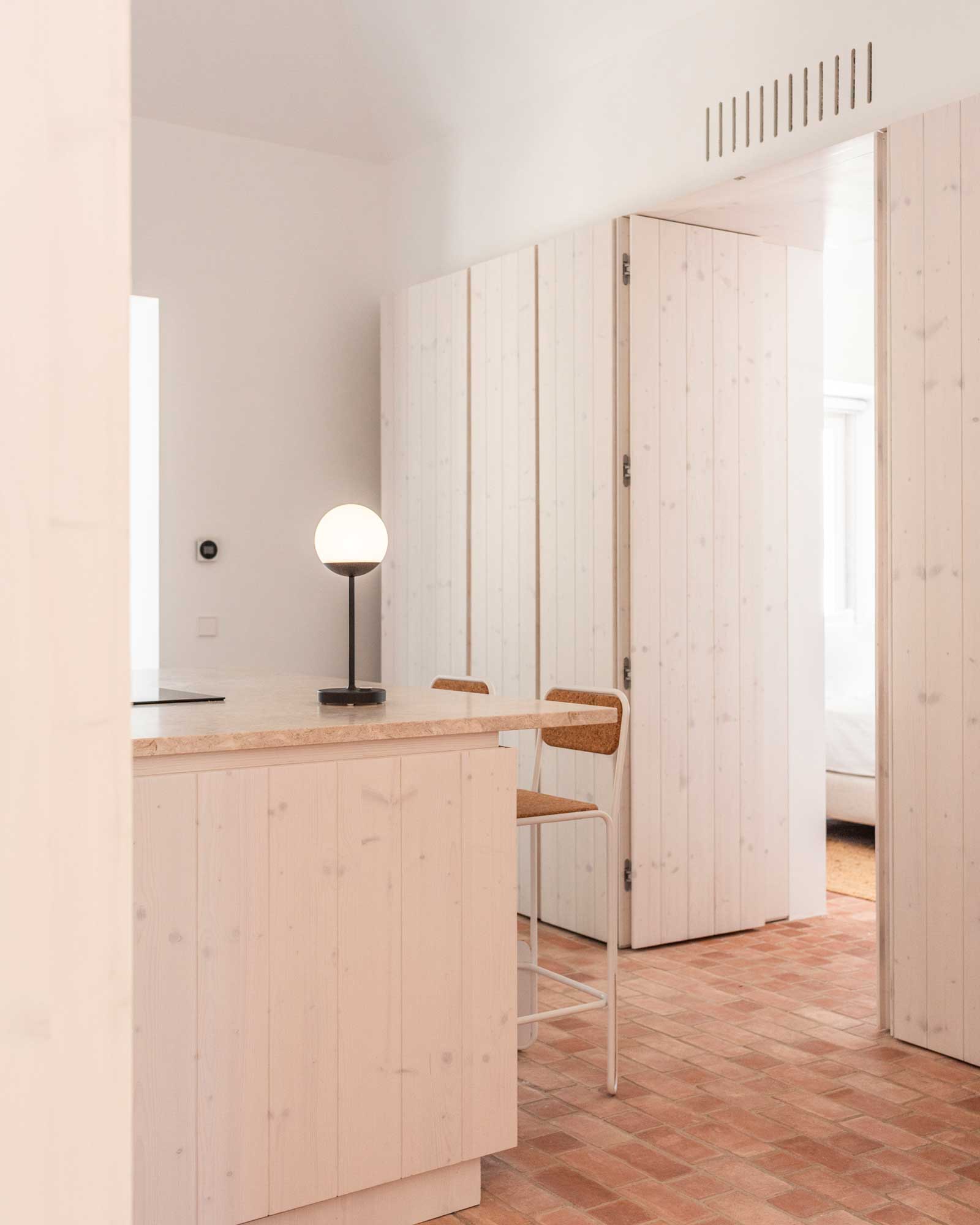 dona-ana-house_house_faro-portugal_interior-lamp.jpg