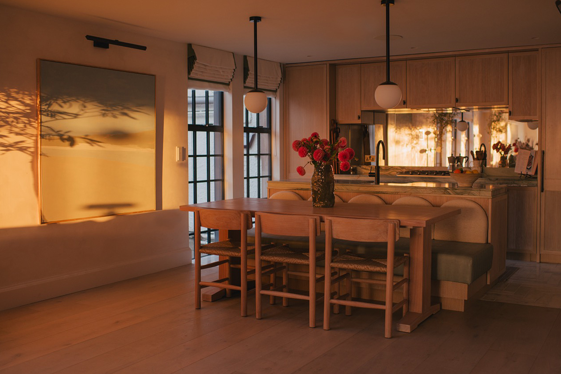 st-ives-beachfront-penthouse_penthouse_st-ives-england-uk_interior-space.jpg