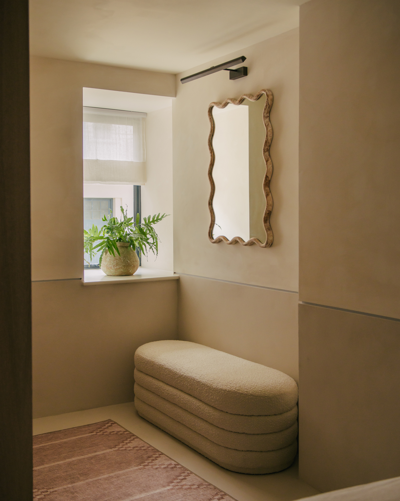 st-ives-beachfront-apartment_apartment_england-uk_interior-mirror.jpg