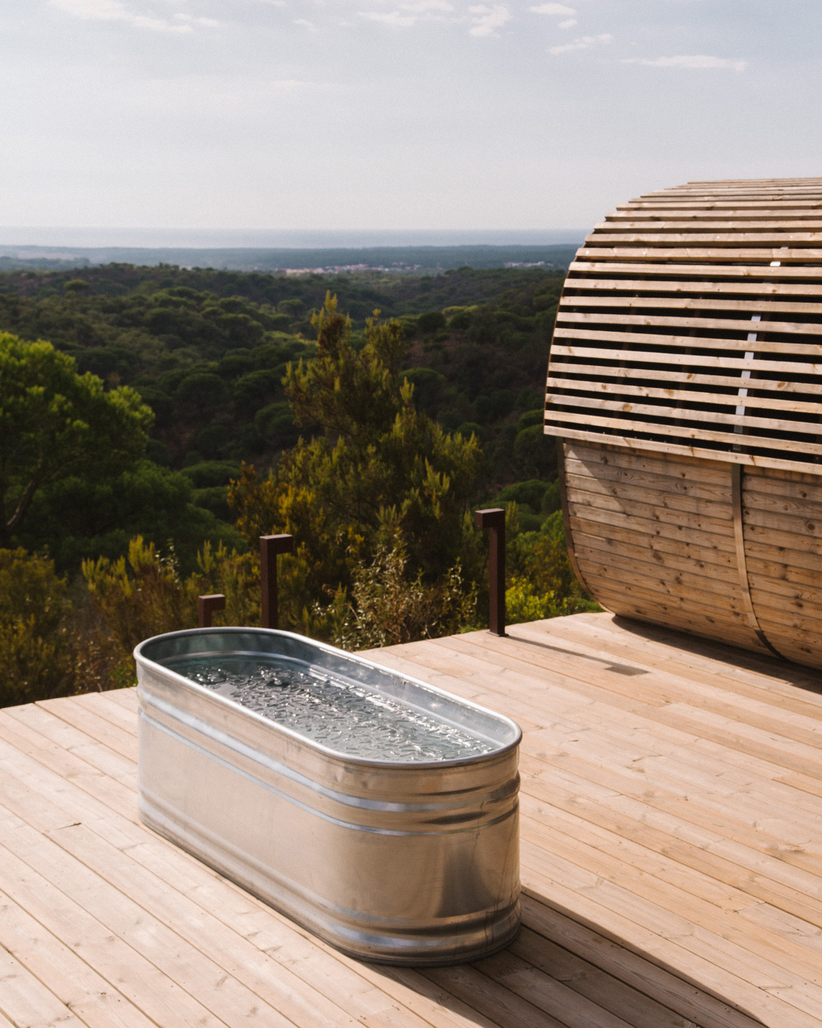 casa-pinhal-melides_villa_melides-setubal-portugal_exterior-ice-bath.jpg