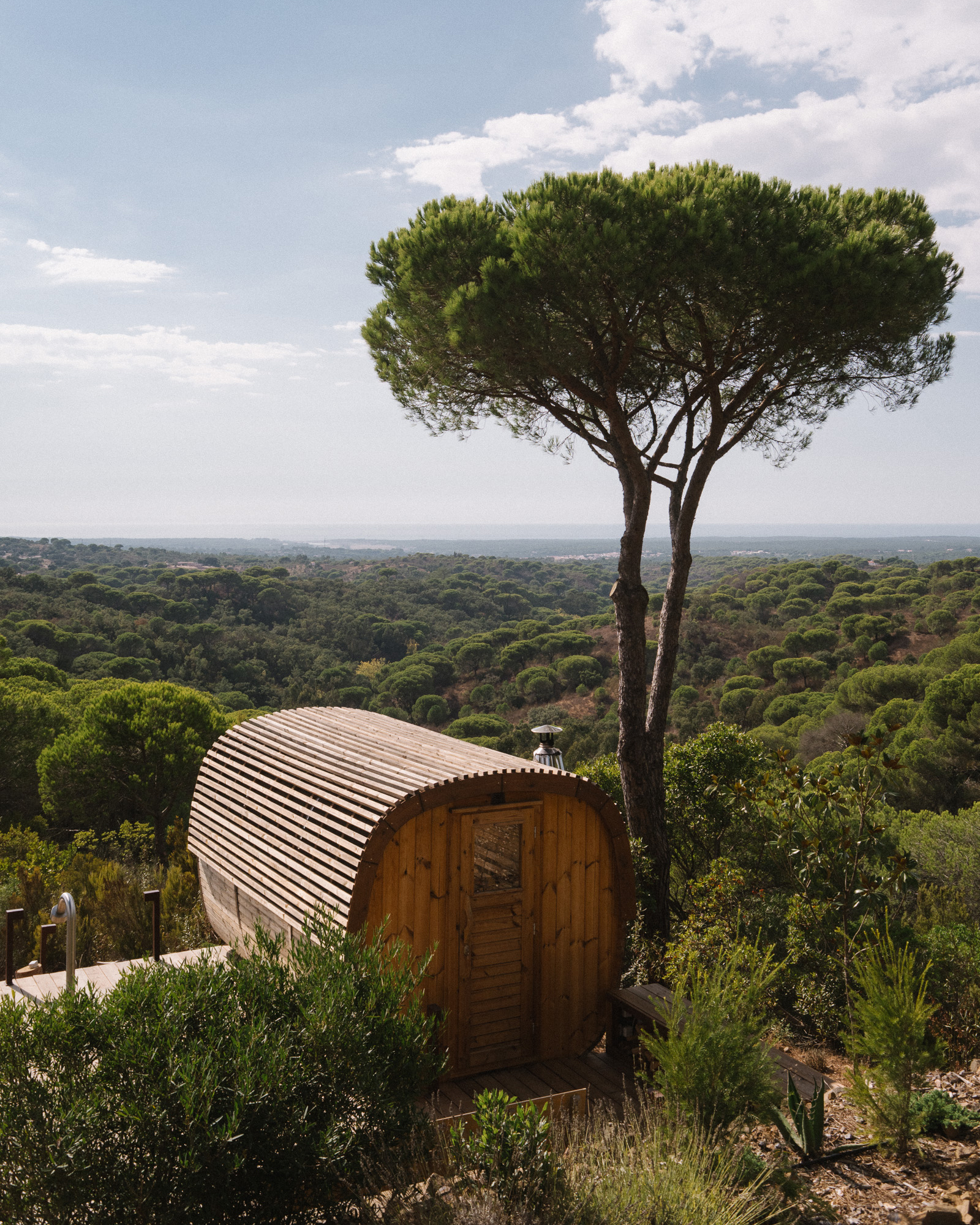 casa-pinhal-melides_villa_melides-setubal-portugal_exterior-sauna-view.jpg