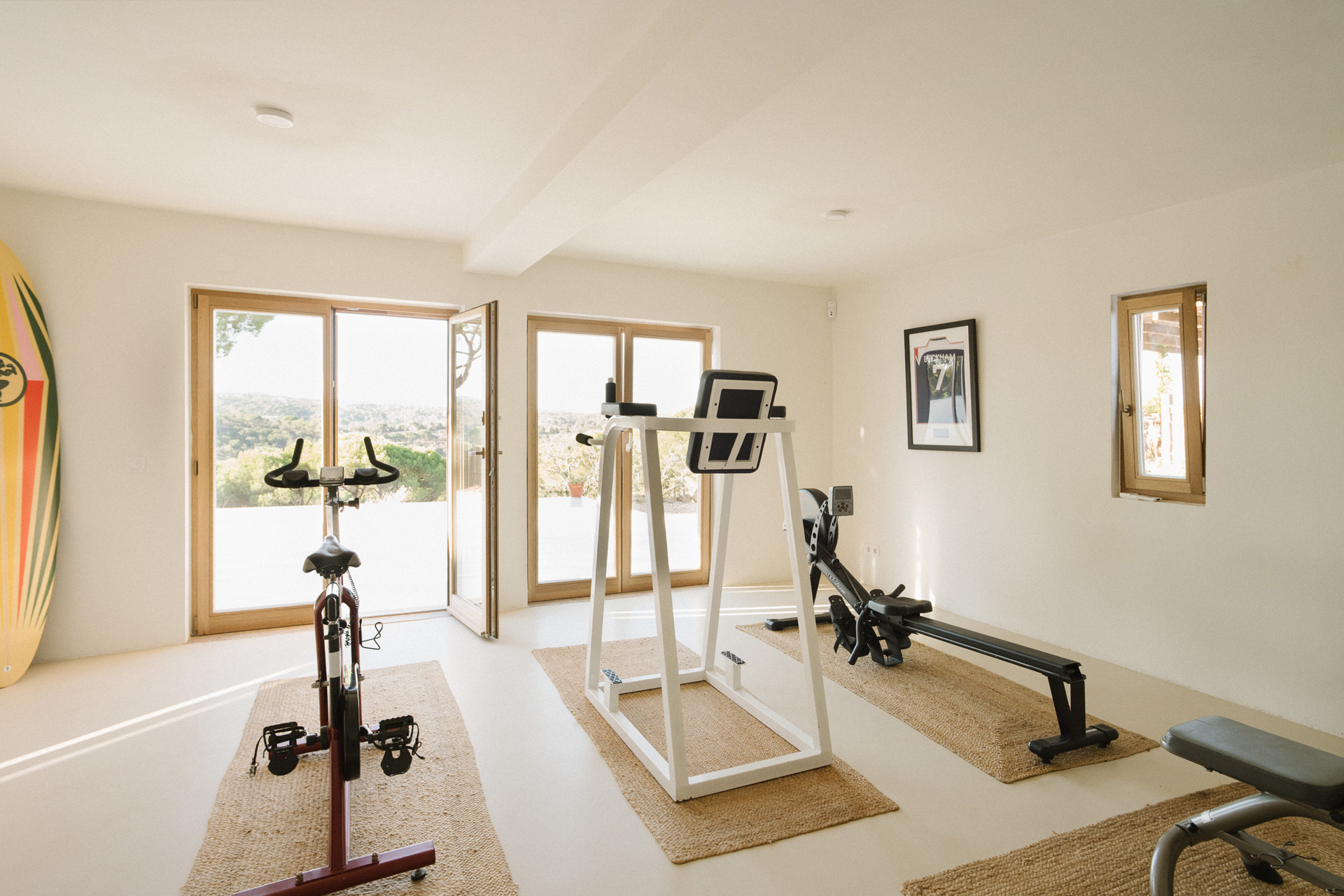 casa-pinhal-melides_villa_melides-setubal-portugal_interior-gym.jpg