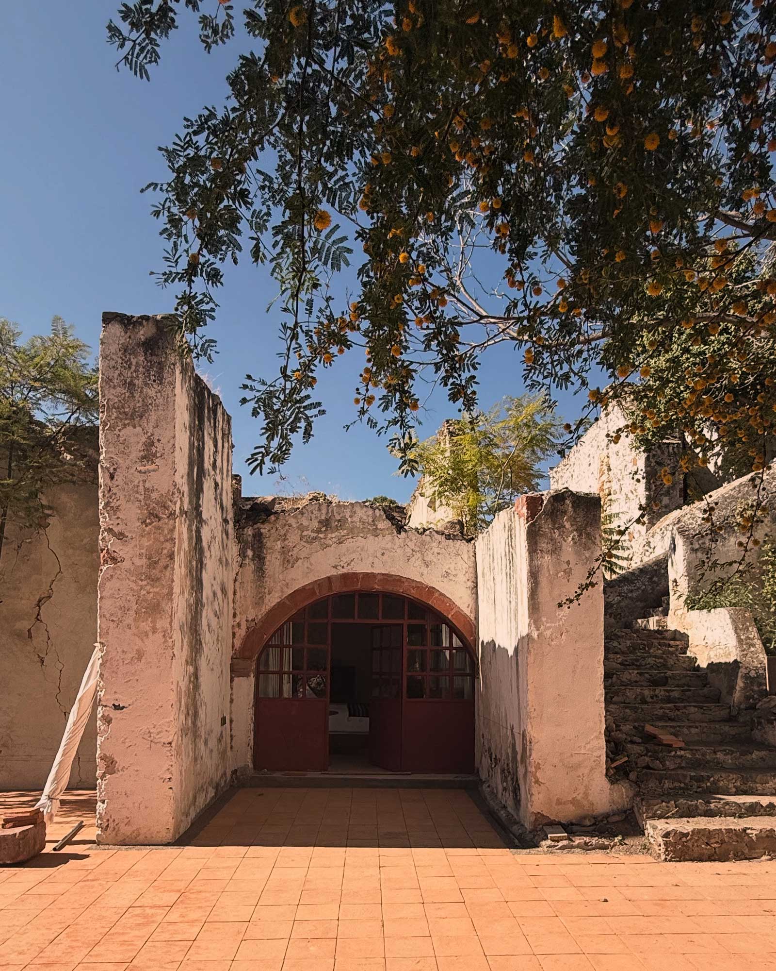 hacienda-el-aguacate_house_tequisquiapan-queretaro-mexico_exterior-design-facade.jpg