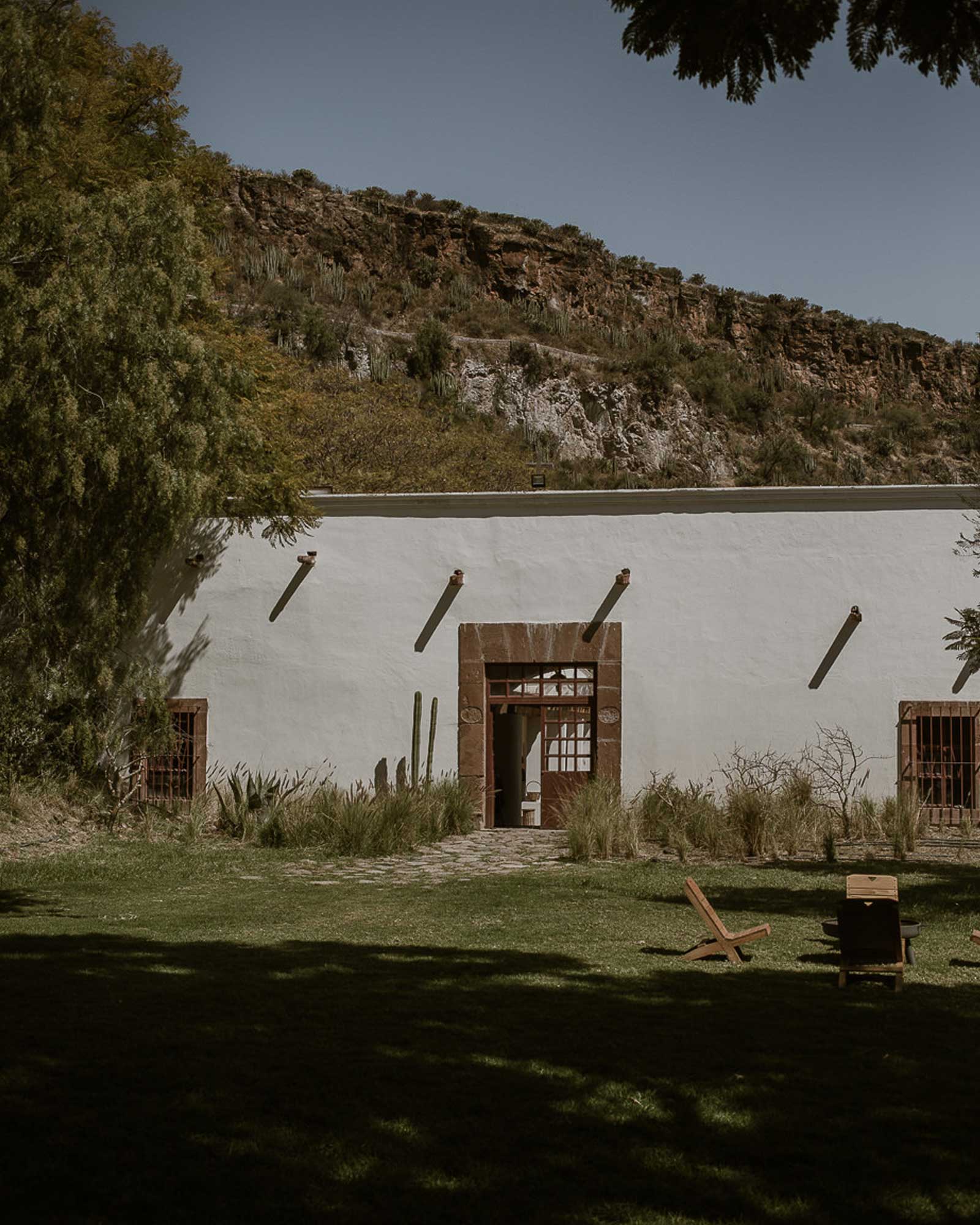 hacienda-el-aguacate_house_tequisquiapan-queretaro-mexico_exterior-facade-design.jpg