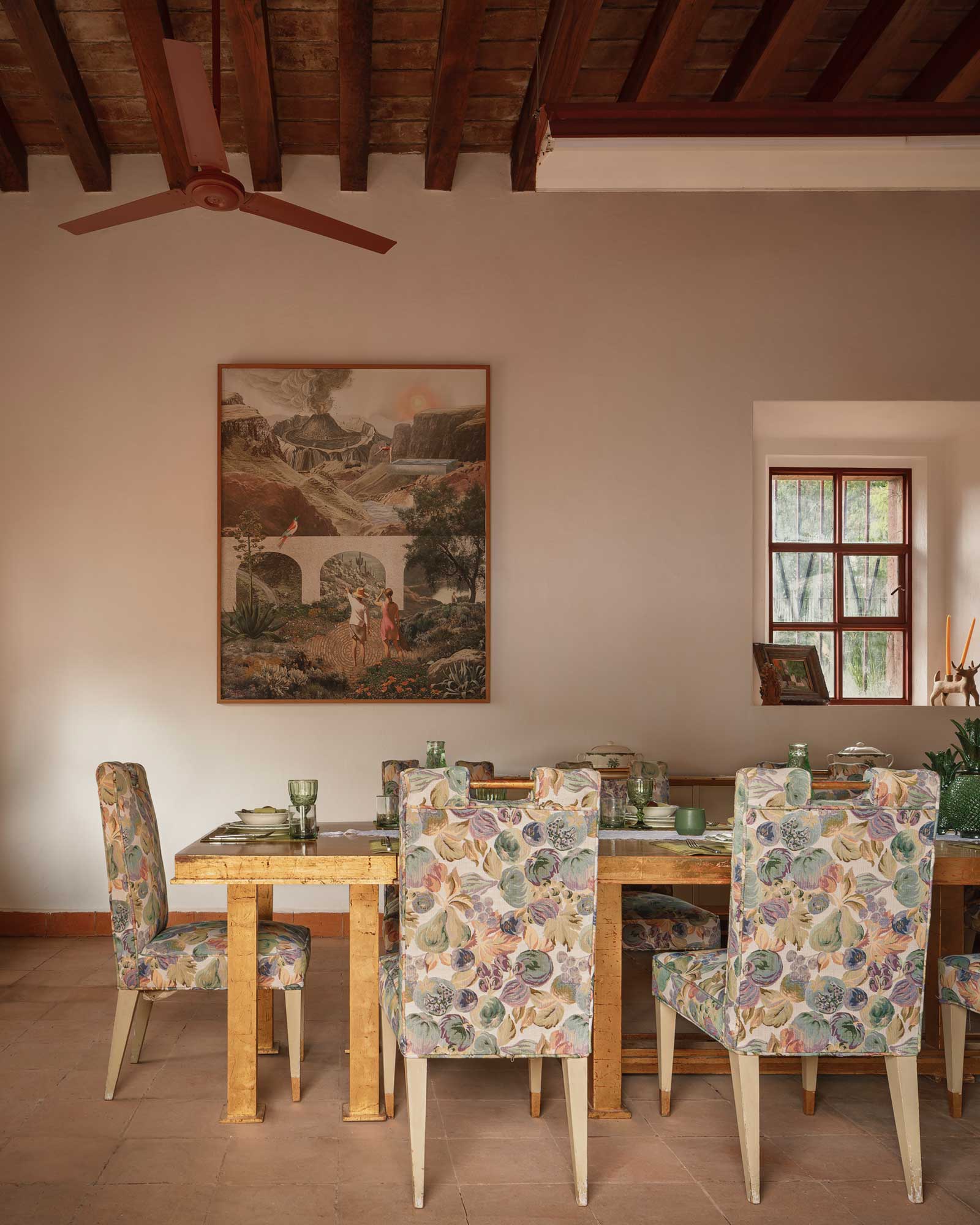 hacienda-el-aguacate_house_tequisquiapan-queretaro-mexico_interior-table.jpg
