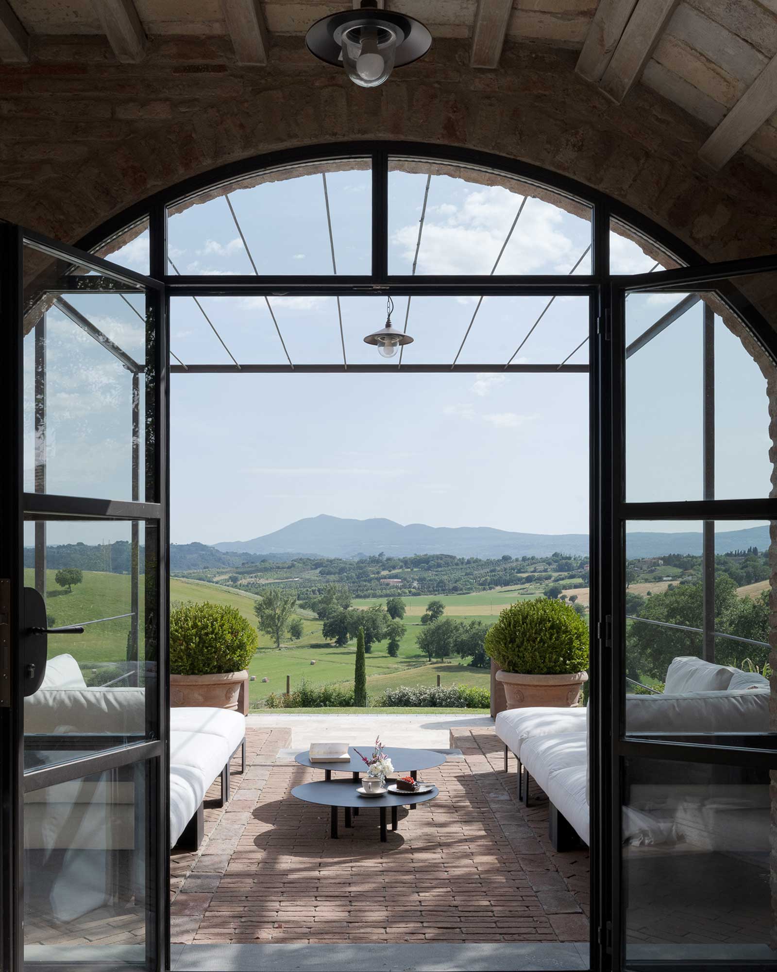il-mandorlo-by-boutique_country-house_umbria-italy_interior-view.jpg