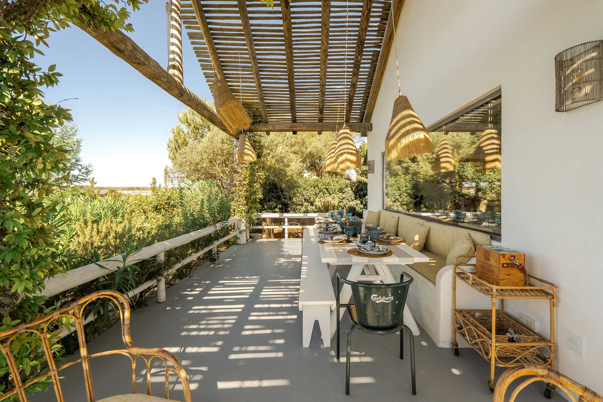 villa-ricefield_villa_comporta-portugal_exterior-table.jpg