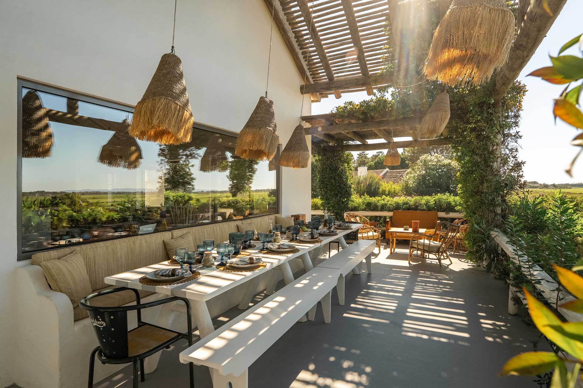 villa-ricefield_villa_comporta-portugal_exterior-table-design.jpg