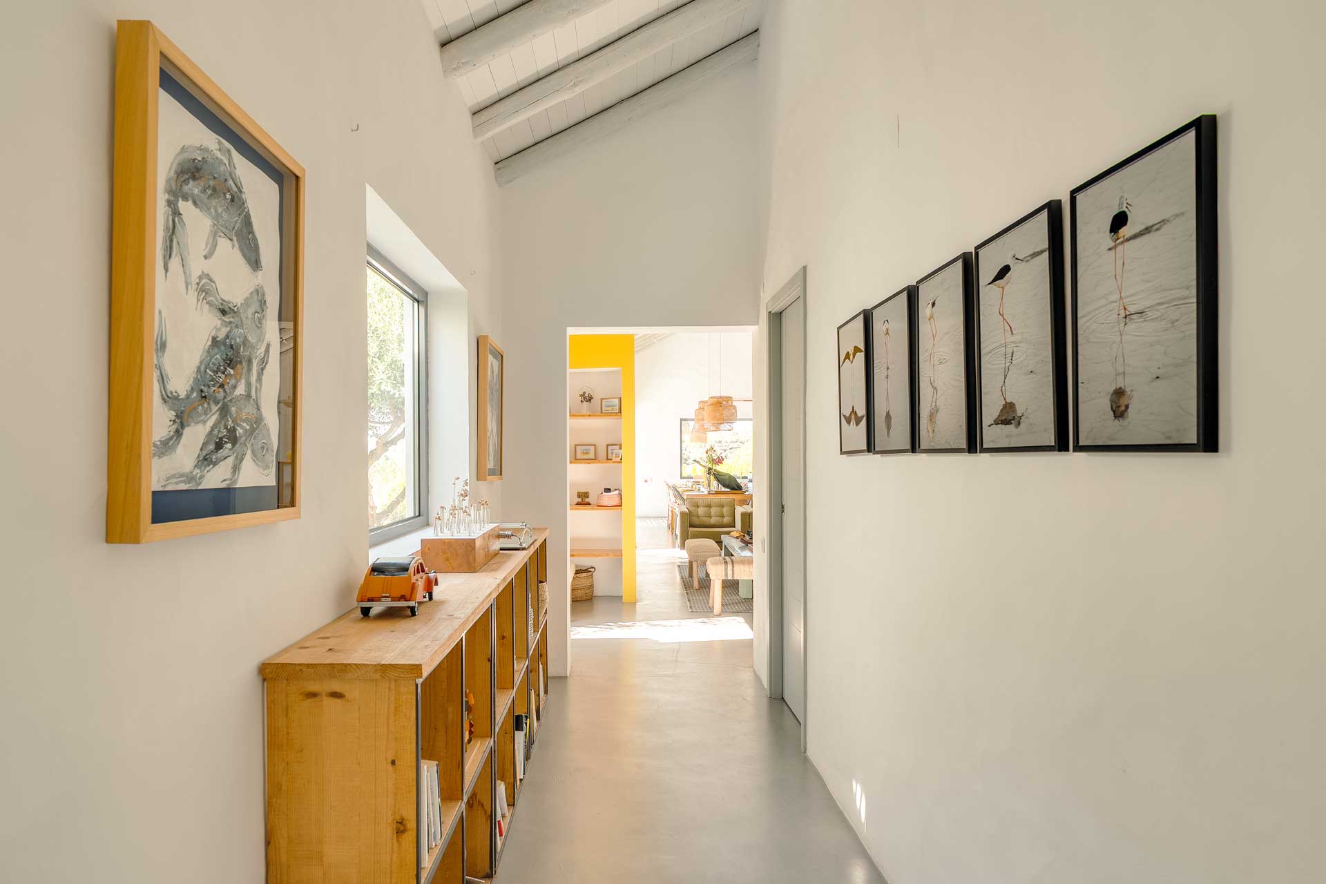 villa-ricefield_villa_comporta-portugal_interior-aisle.jpg