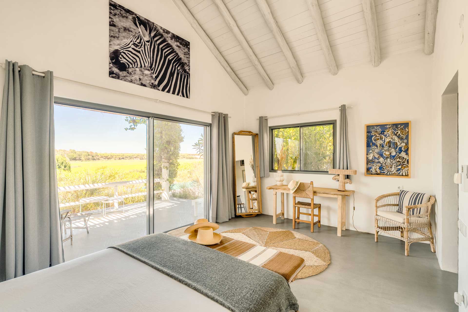 villa-ricefield_villa_comporta-portugal_interior-bed-room.jpg
