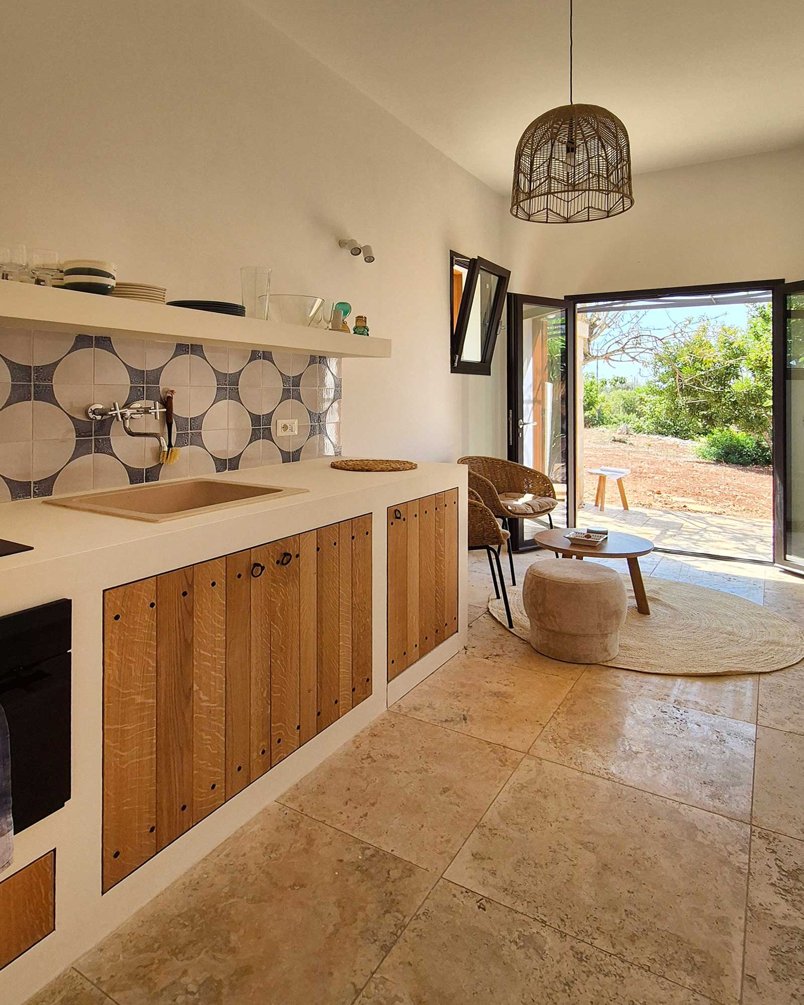 casa-di-uva_house_puglia-italy_interior-kitchen.jpg