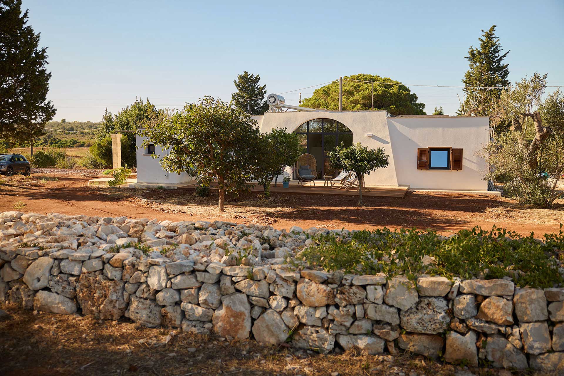 casa-di-mandorla_villa_puglia-italy_exterior-facade.jpg