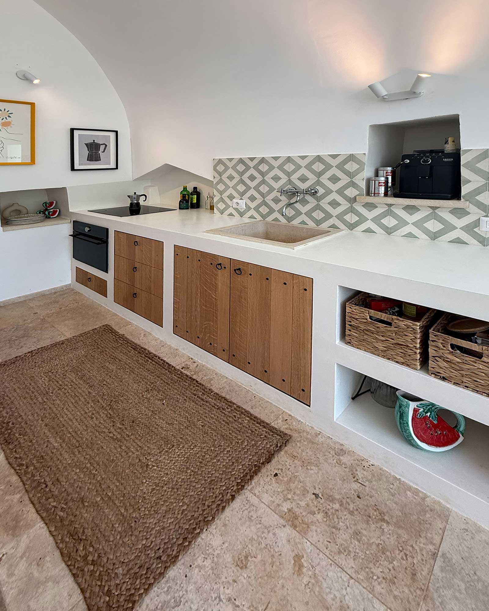 casa-di-mandorla_villa_puglia-italy_interior-kitchen.jpg