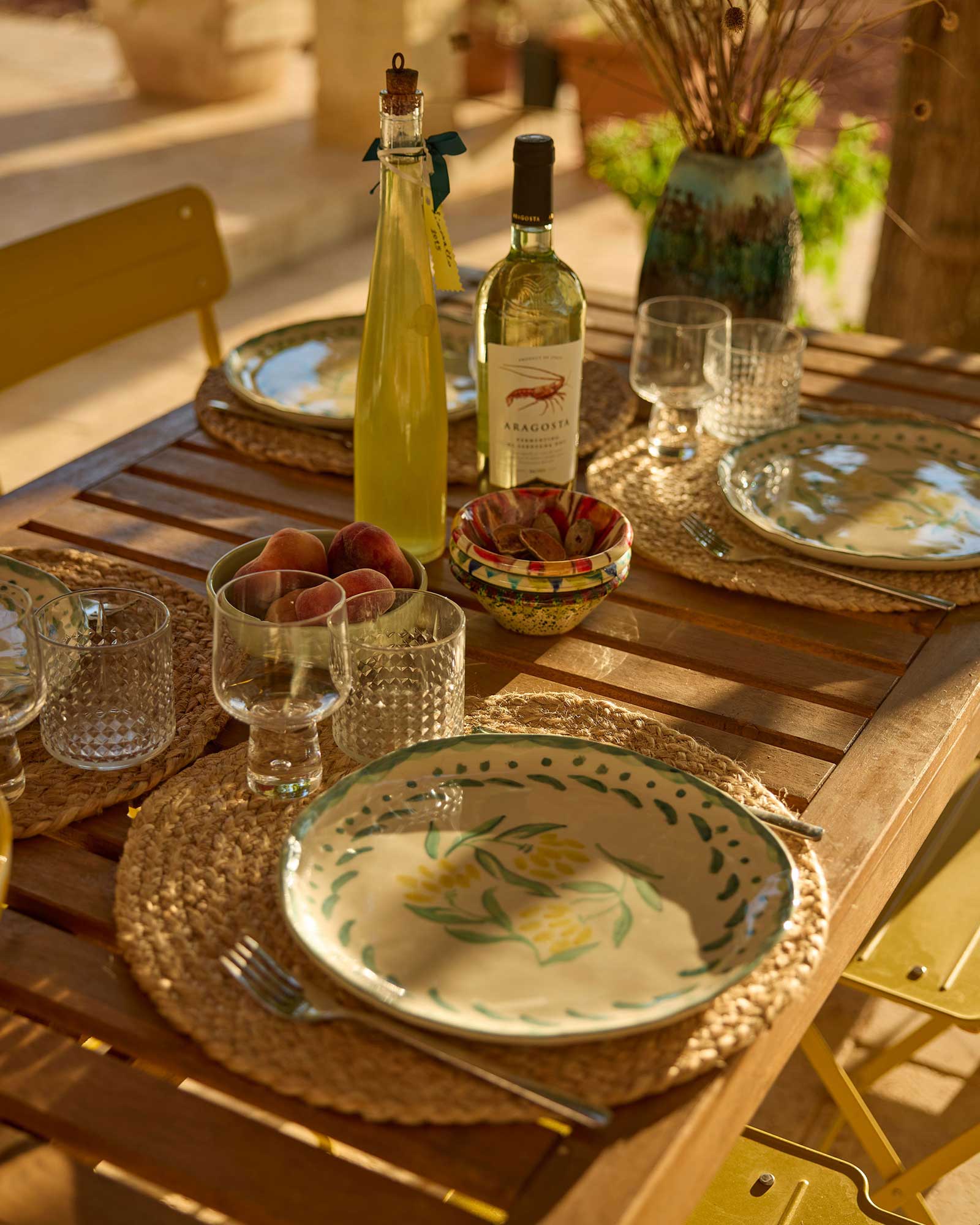 casa-di-gelso_house_puglia-italy_exterior-food.jpg