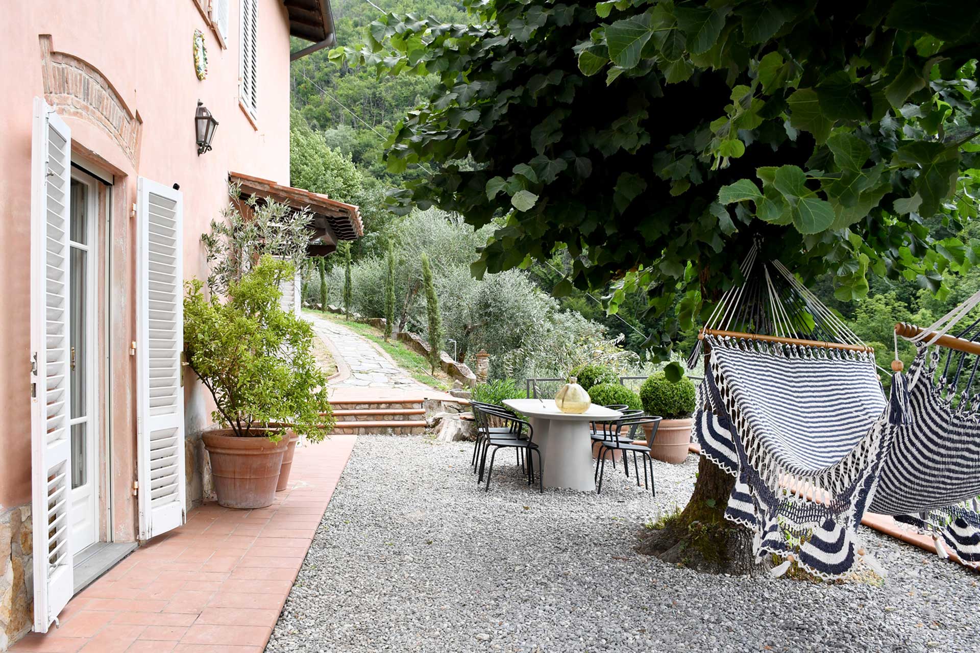 villa-mia_villa_toscana-lucca-italy_exterior-design.jpg