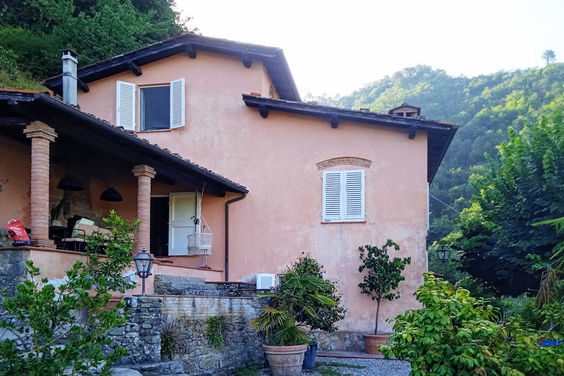 villa-mia_villa_toscana-lucca-italy_exterior-facaade.jpg