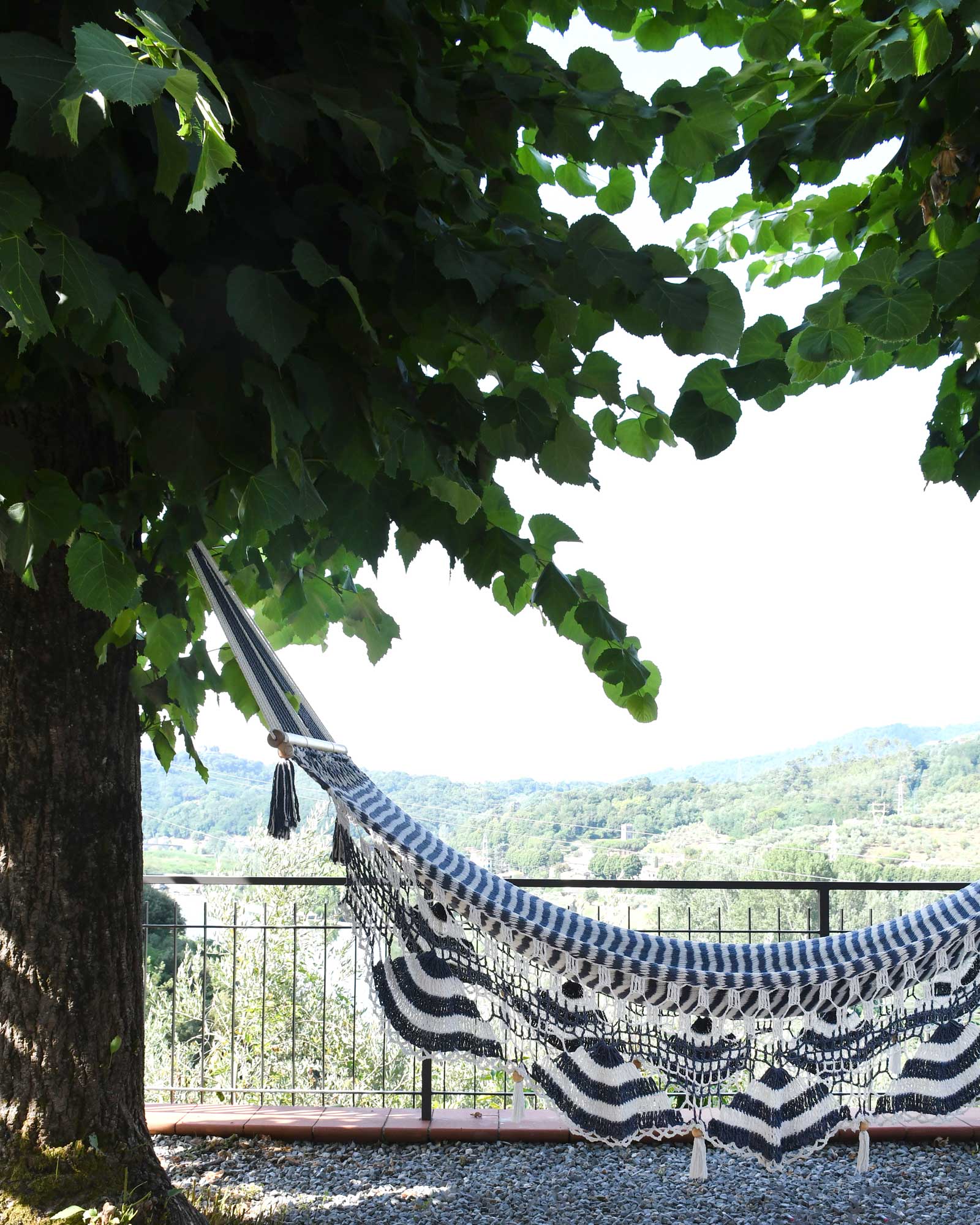 villa-mia_villa_toscana-lucca-italy_exterior-hammock.jpg