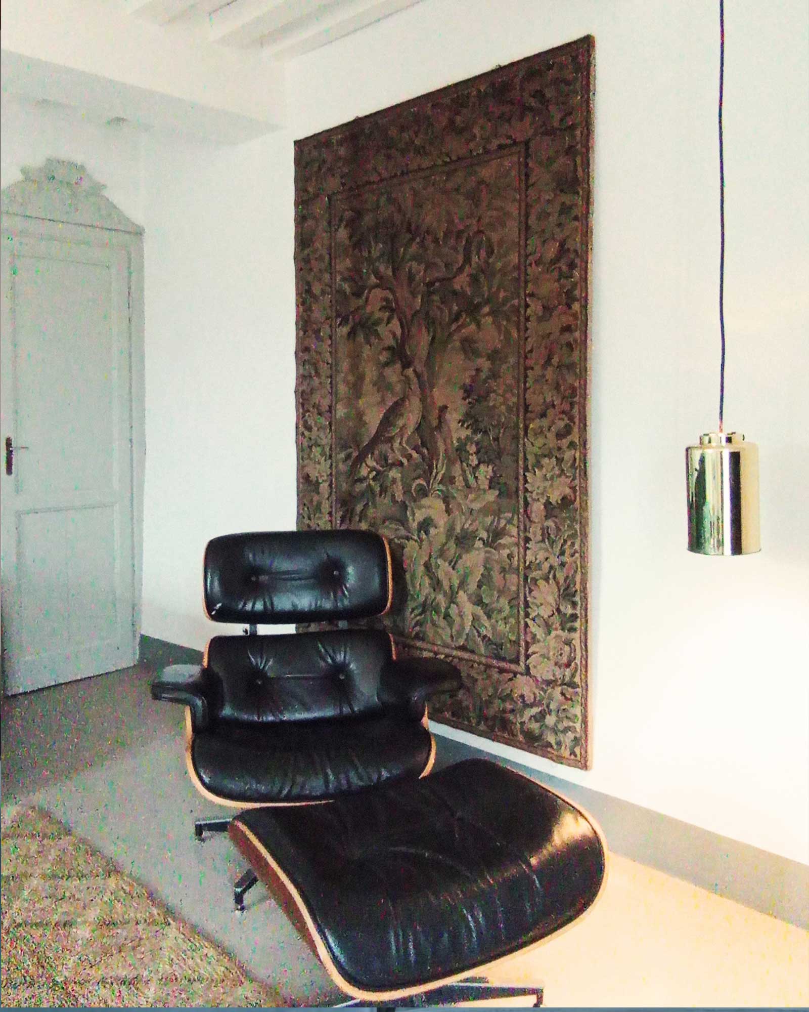 villa-mia_villa_toscana-lucca-italy_interior-chair-design.jpg