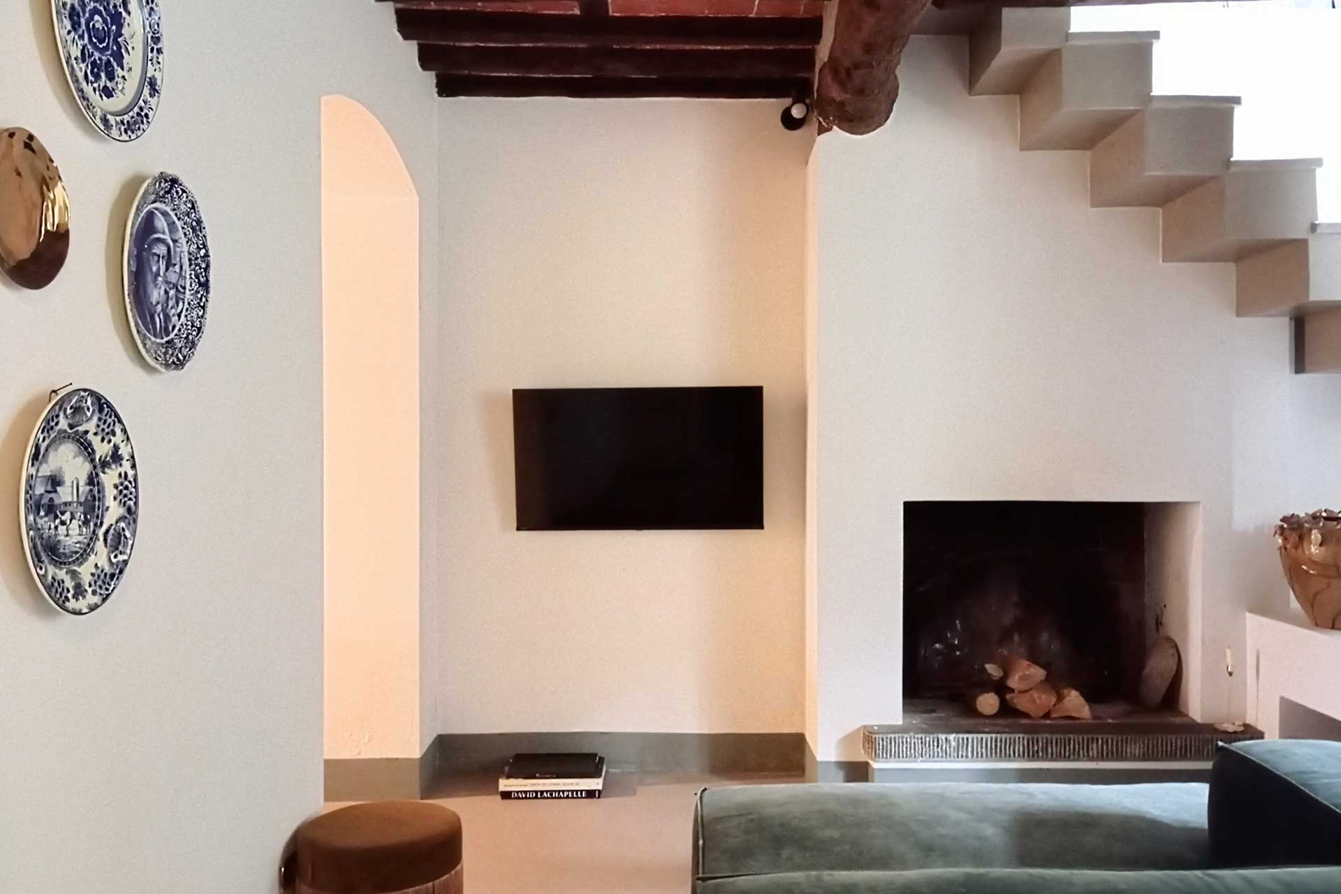villa-mia_villa_toscana-lucca-italy_interior-living.jpg