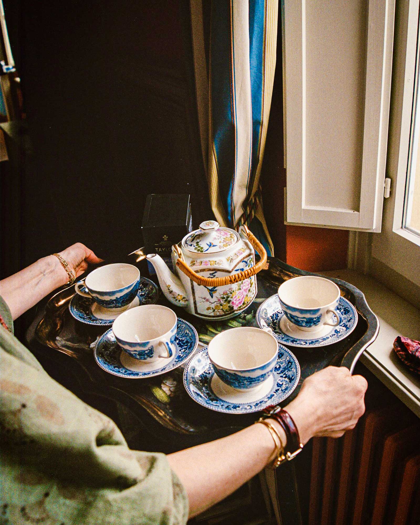 villa-angela_house_florence-tuscany-italy_interior-tea.jpg