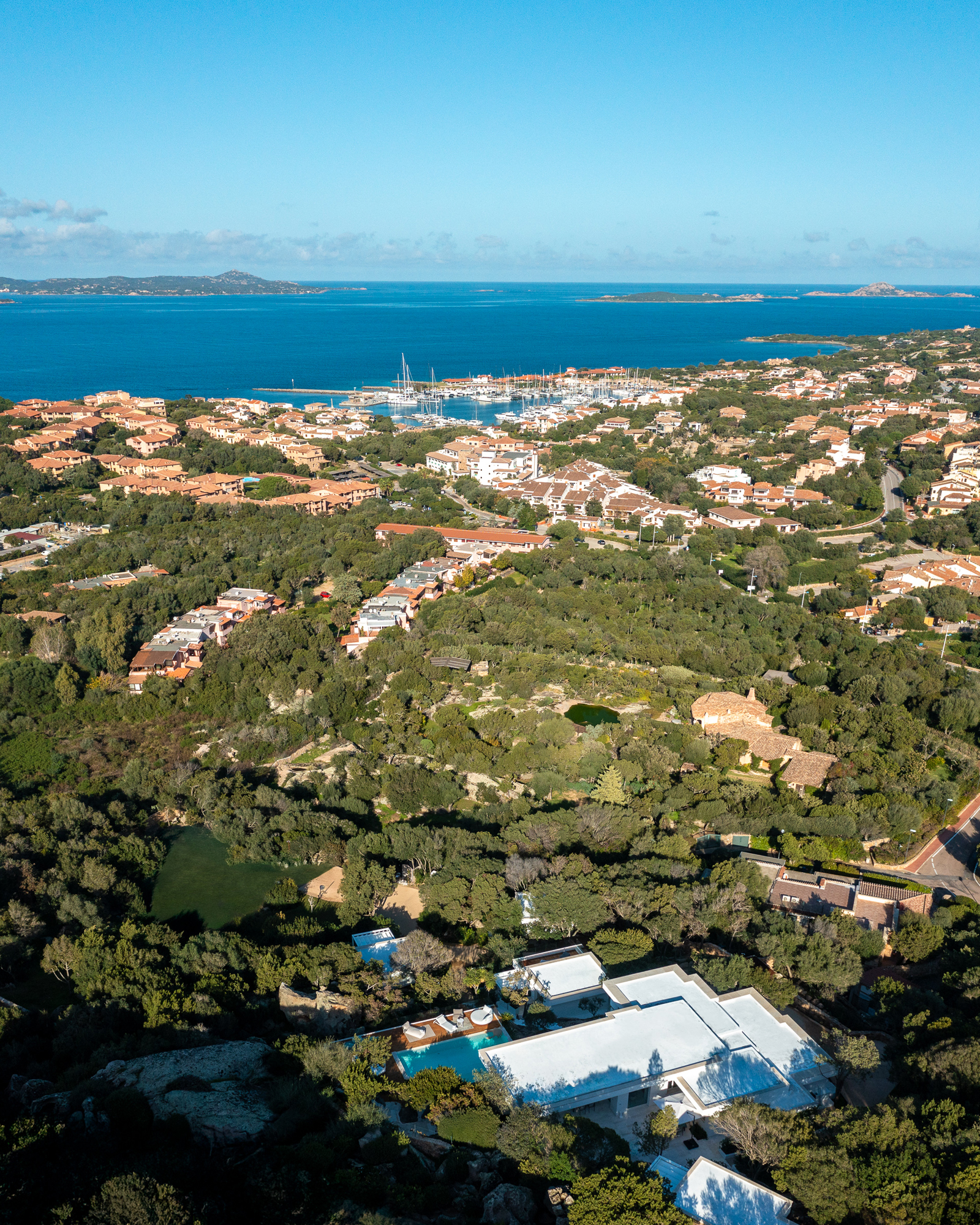 villa-bianca-porto-rotondo_estate_sardegna-italy_exterior-drone.jpg