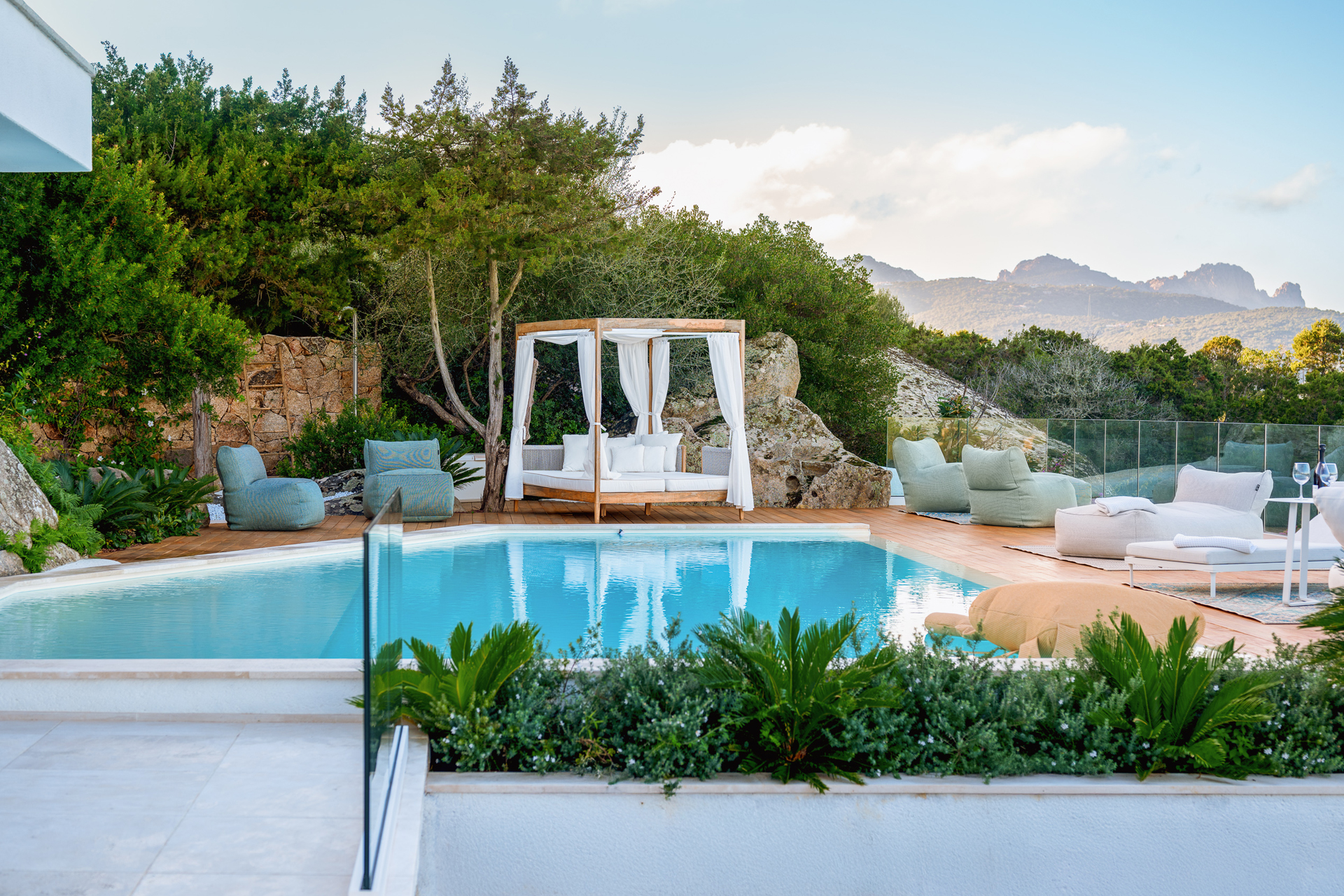 villa-bianca-porto-rotondo_estate_sardegna-italy_exterior-pool.jpg