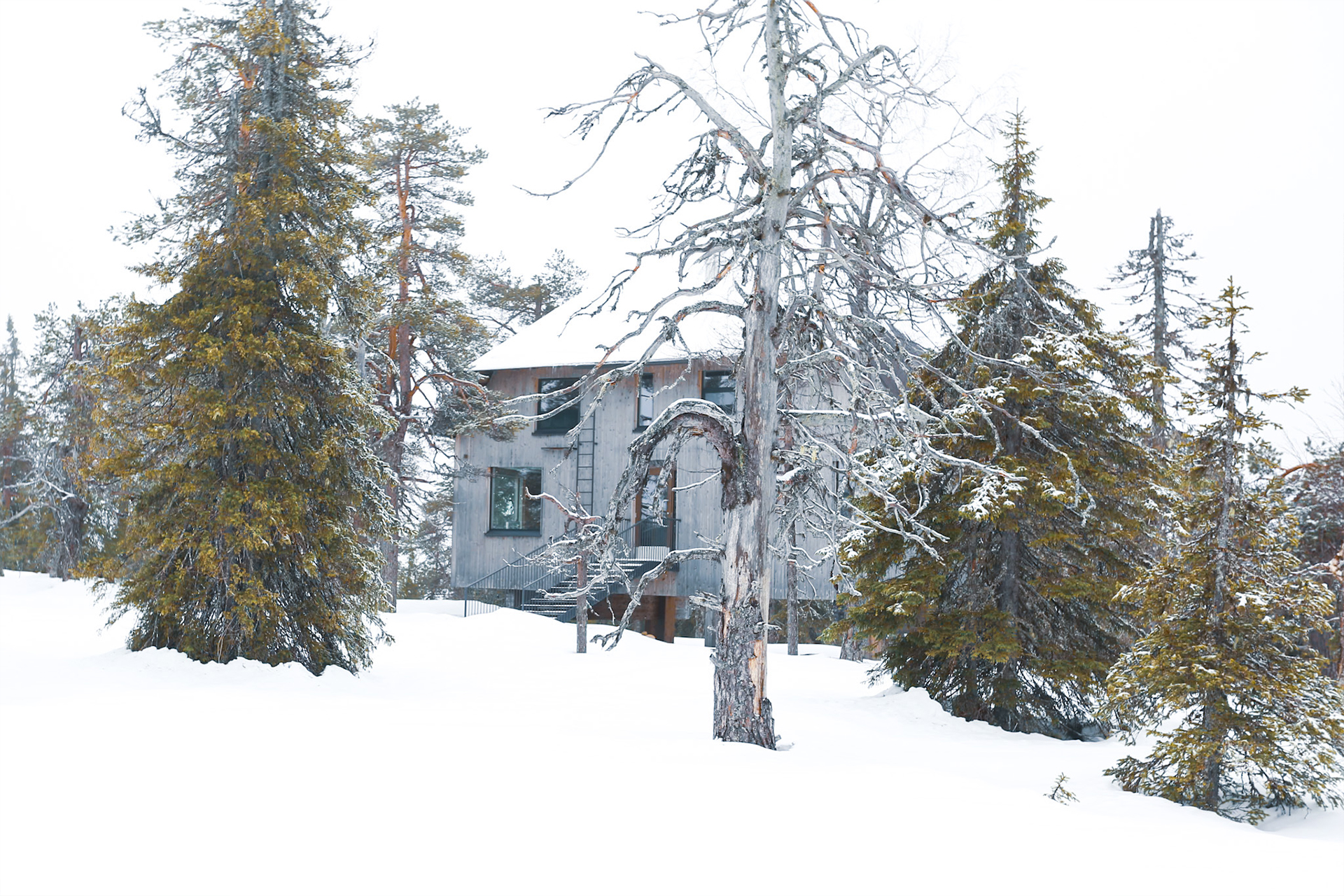 hansaram-artist-residency-finland_exterior-winter-house.jpg