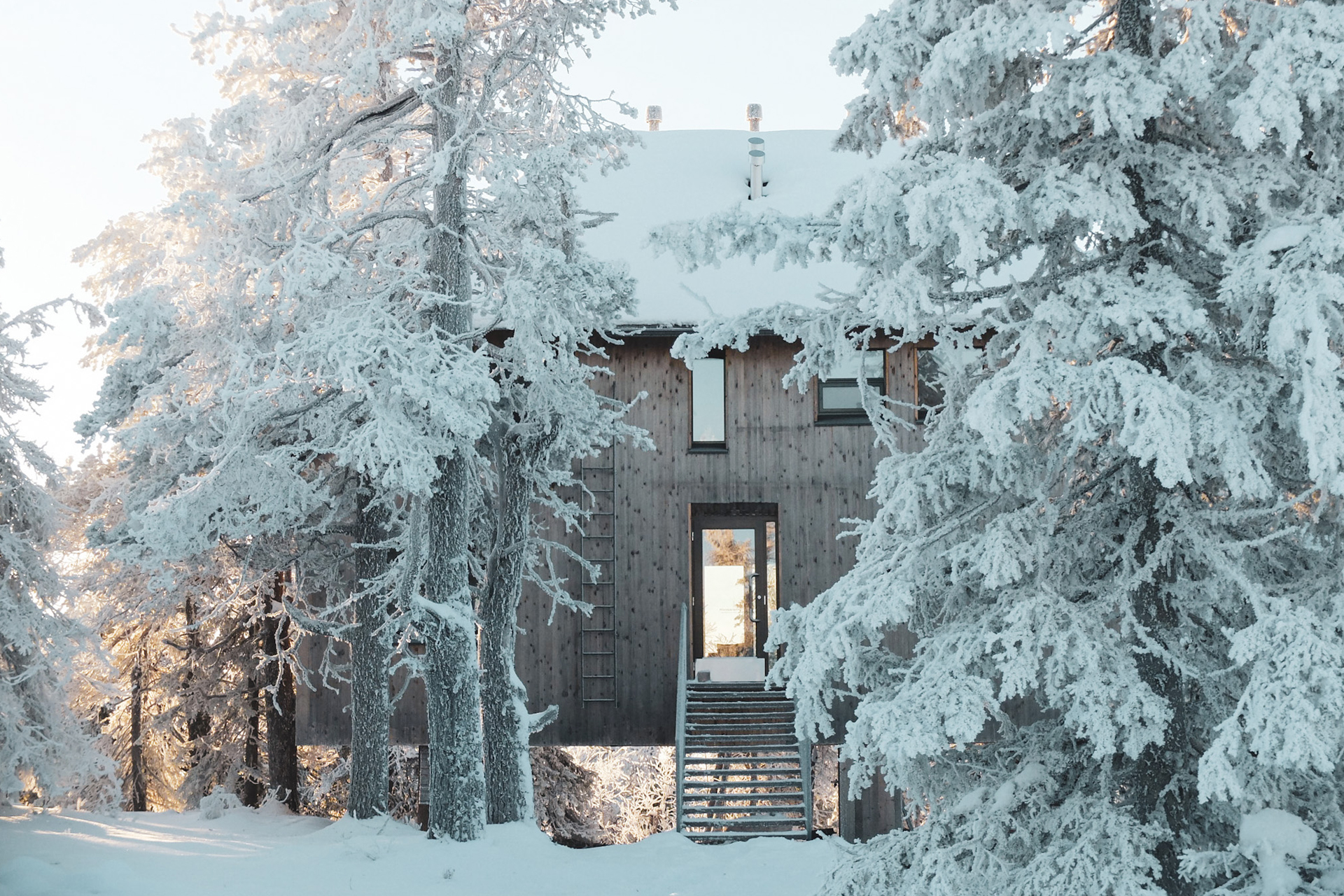 hansaram-artist-residency_house_posio-lapland-finland-exterior-snow-house.jpg