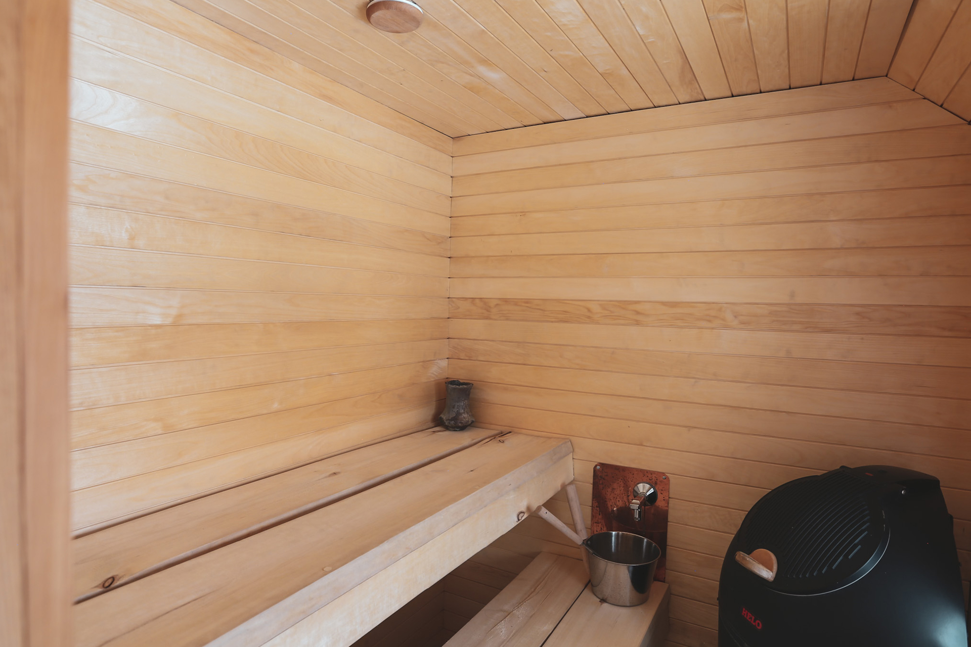 hansaram-artist-residency_house_posio-lapland-finland-interior-sauna.jpg