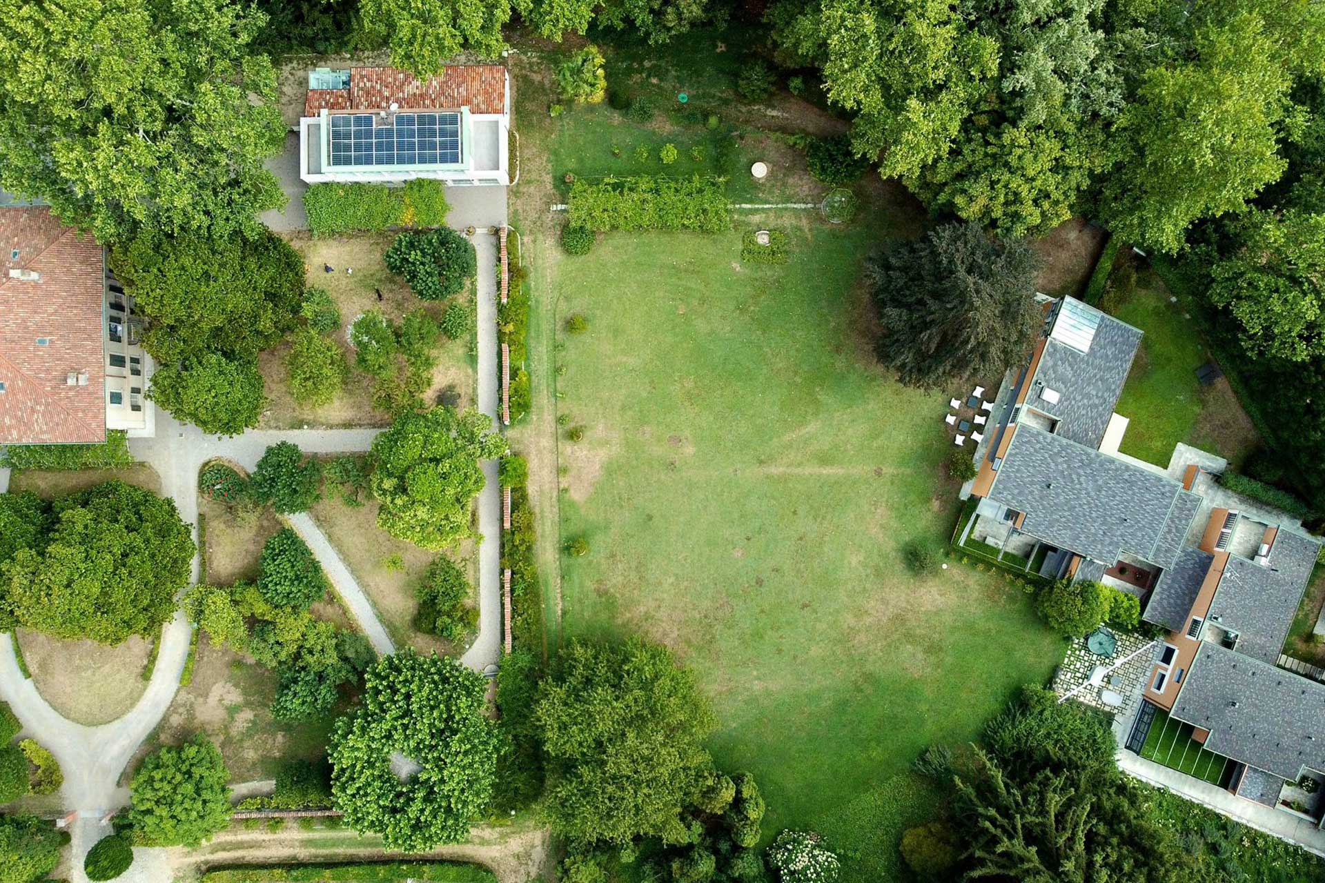 the-greenhouse-lake-como_house_lake-como-italy_exterior-drone.jpg
