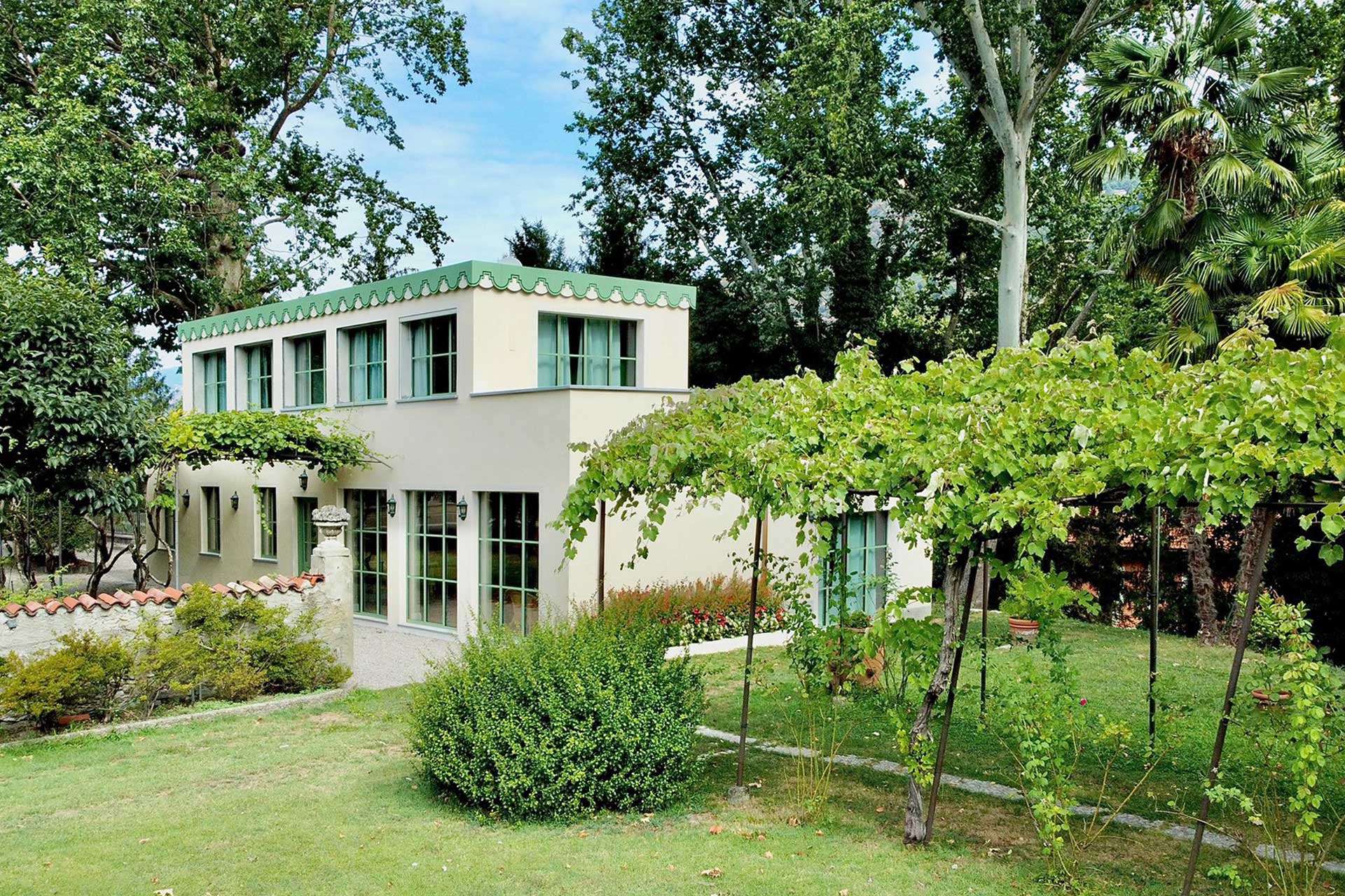 the-greenhouse-lake-como_house_lake-como-italy_exterior-facade-design.jpg